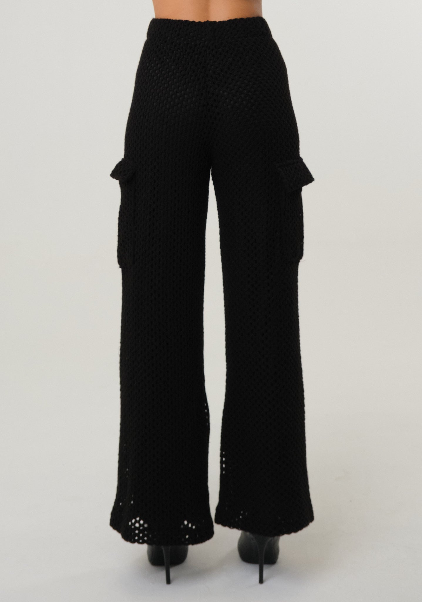 Pantalone cargo in rete