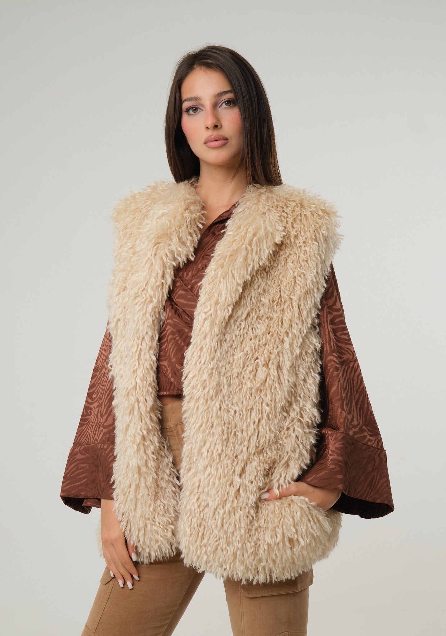 Gilet in pelliccia ecofur a pelo lungo