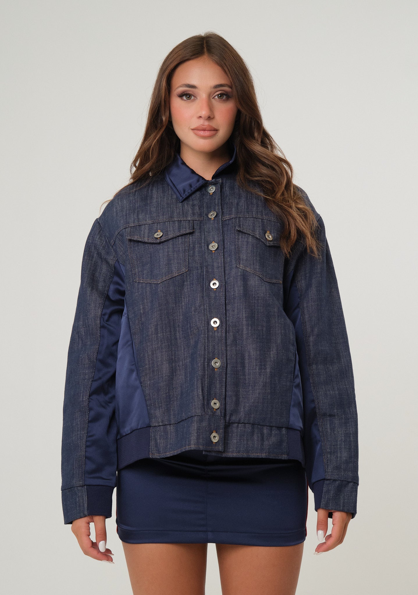 Giubbino denim con inserti in raso