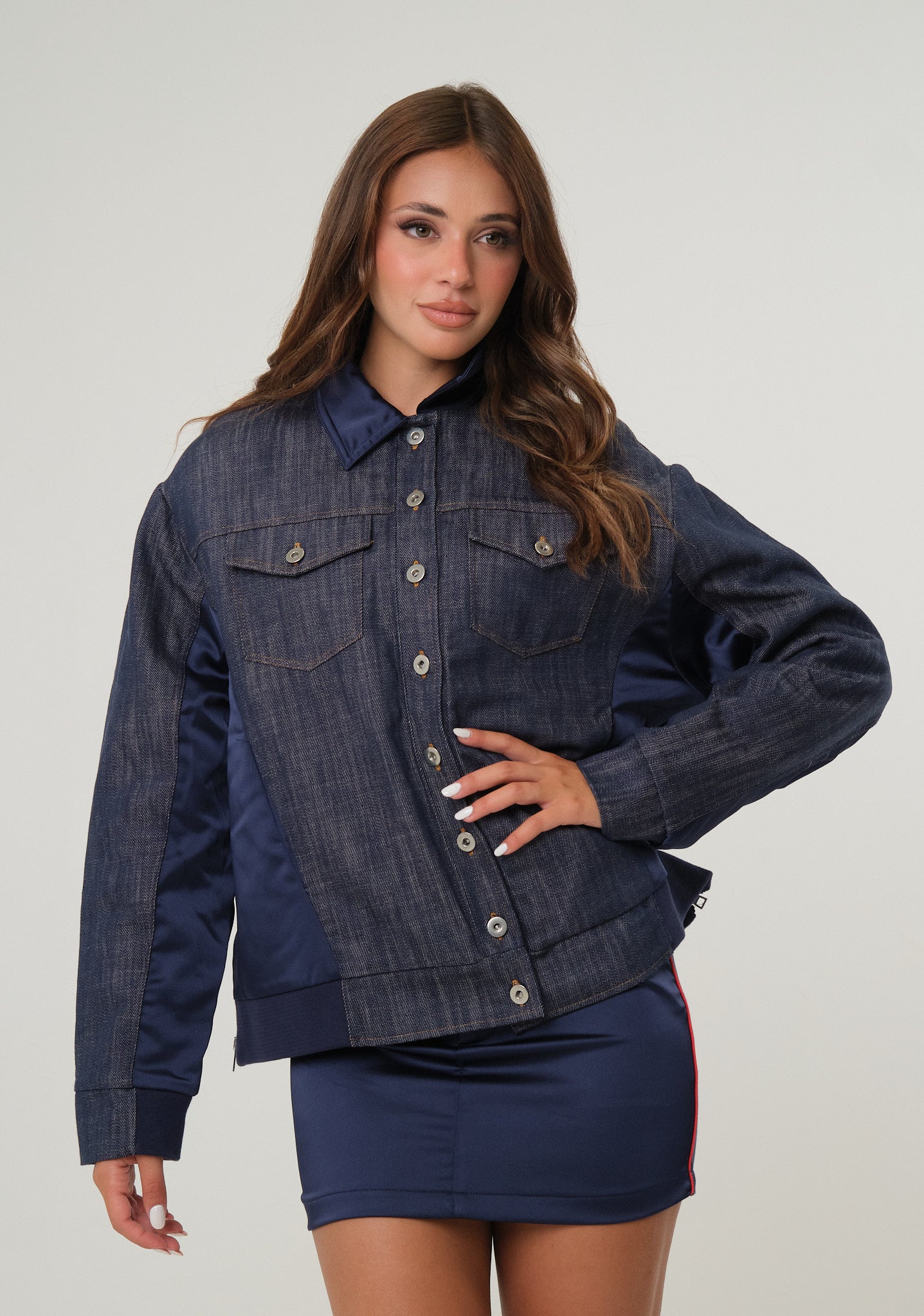 Giubbino denim con inserti in raso