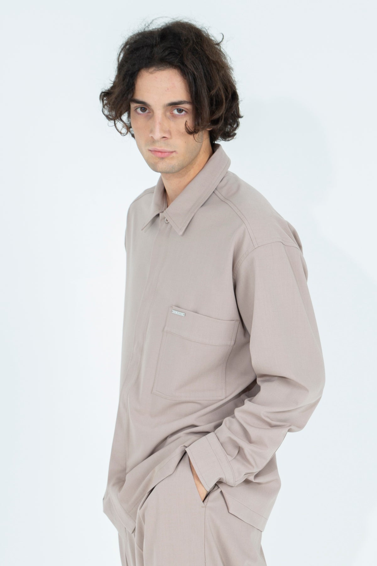 Oversized bi-stretch shirt