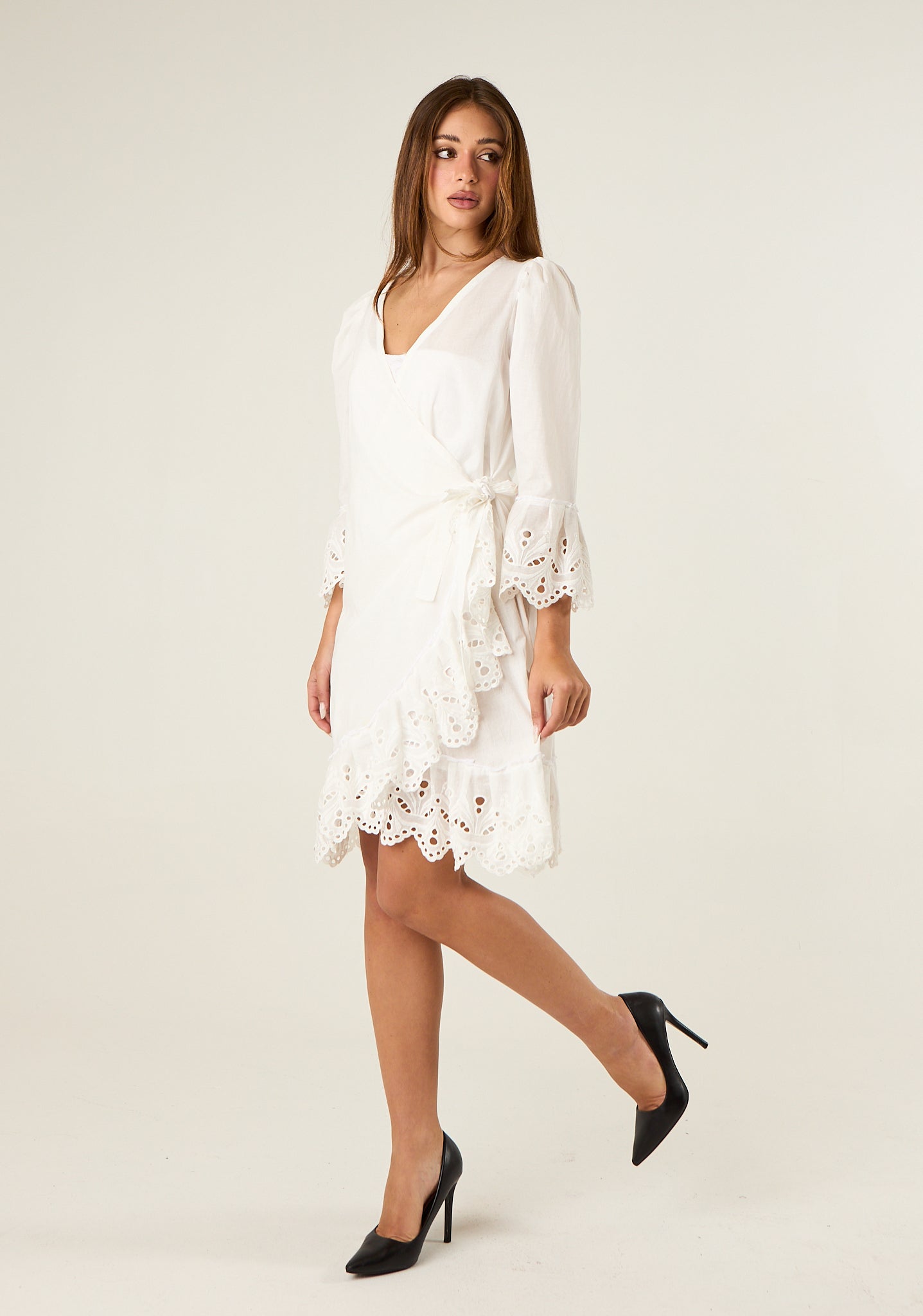 Abito midi con pizzo sangallo