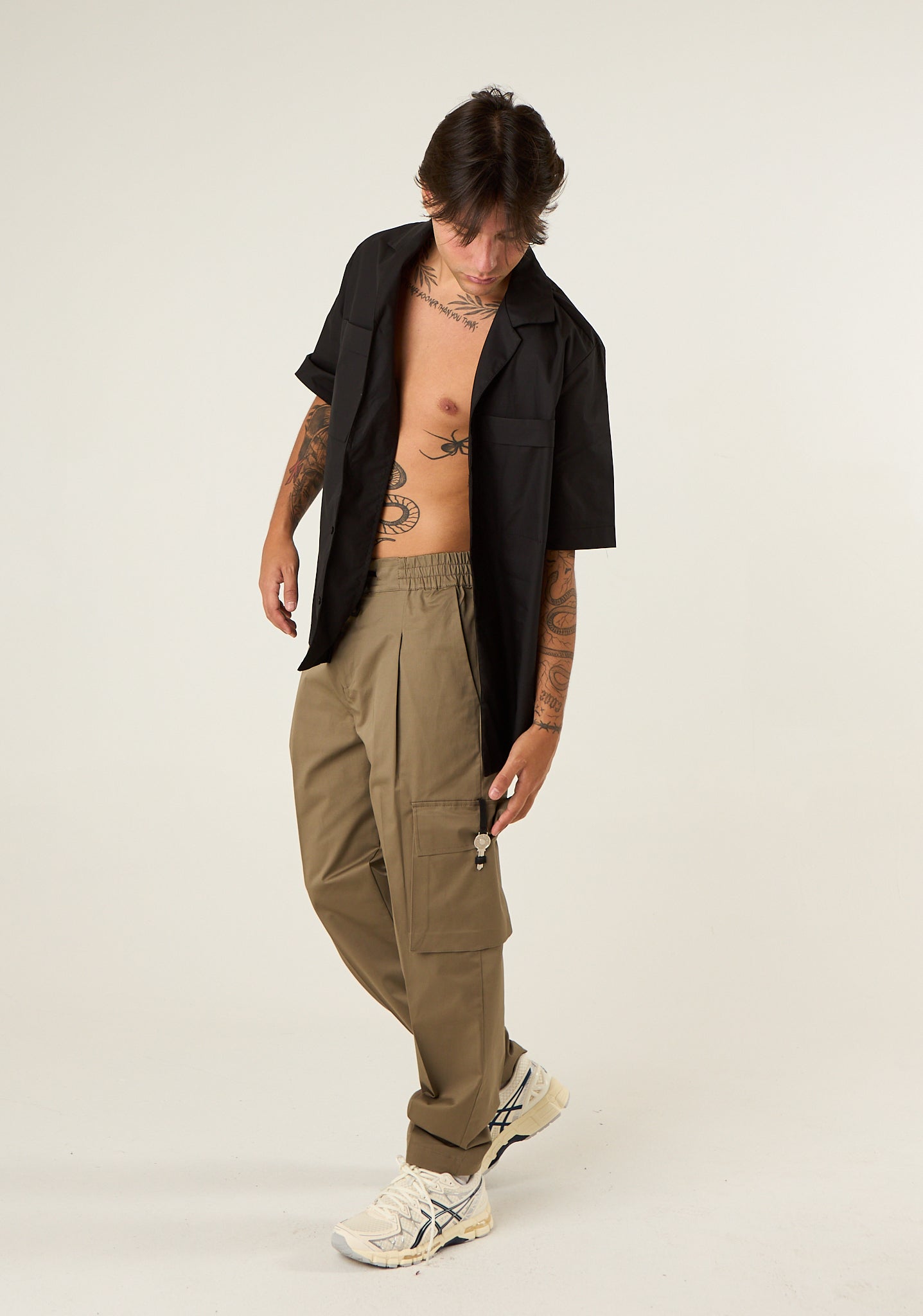 Pantalone cargo con dettaglio