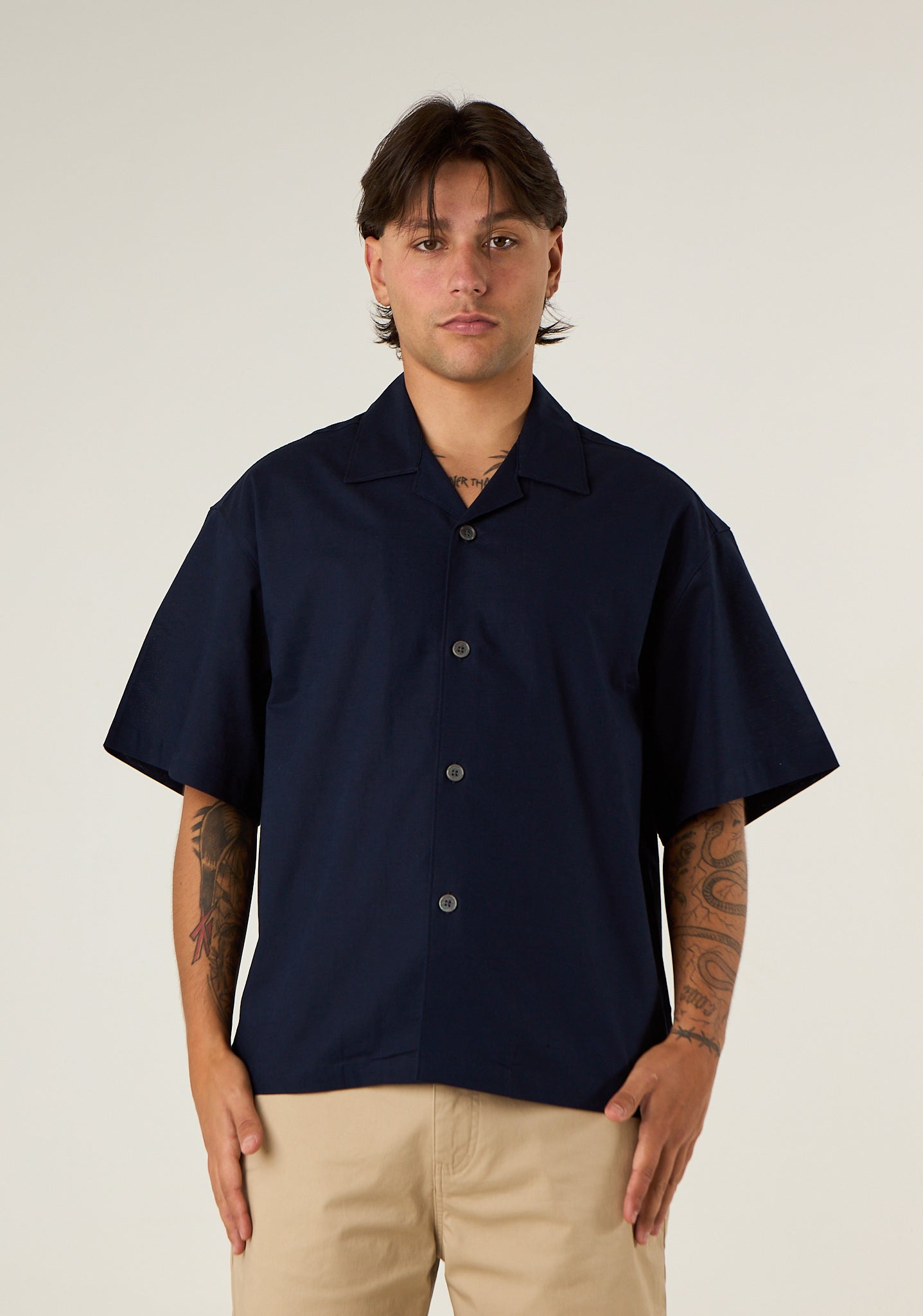 Camicia over a mezza manica