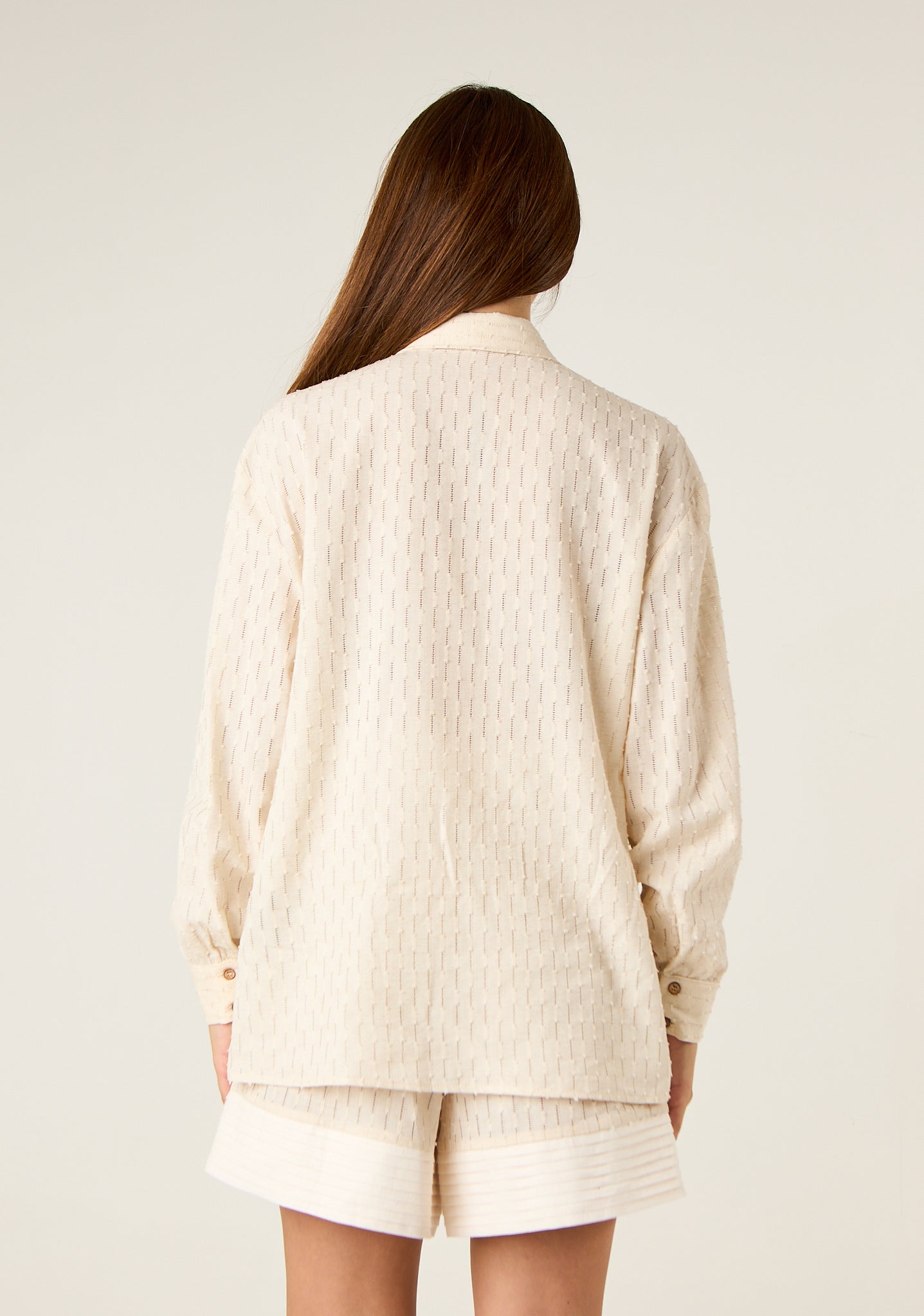 Camicia comoda in tessuto lavorato