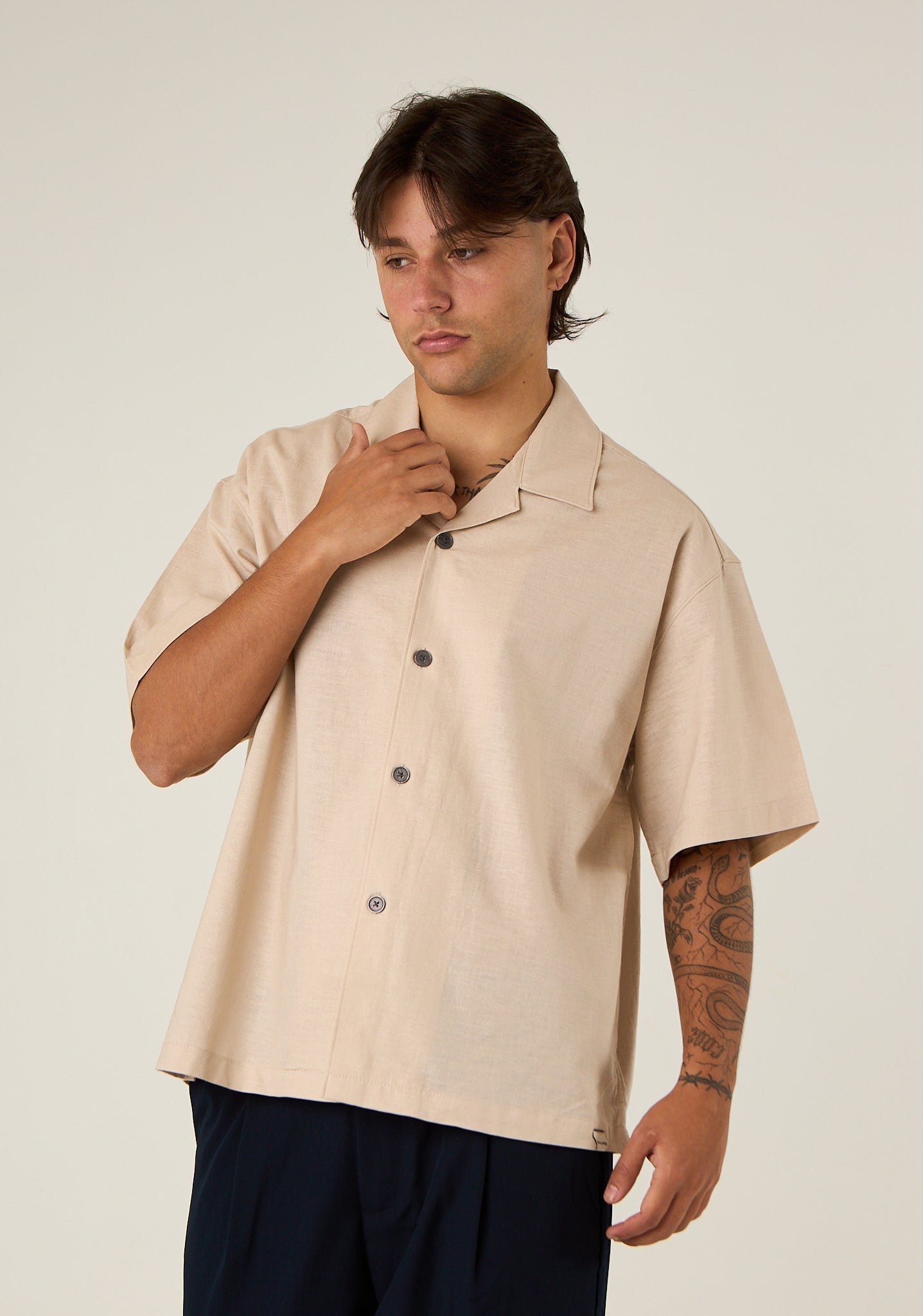 Camicia over a mezza manica