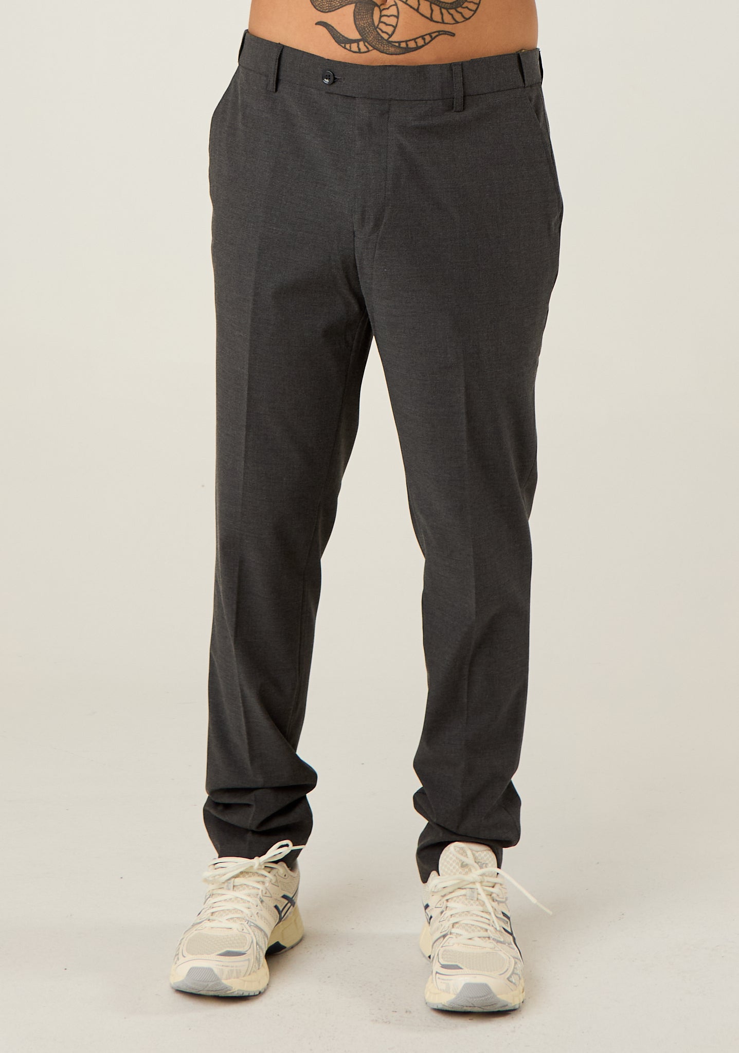 Pantalone a taglio classico