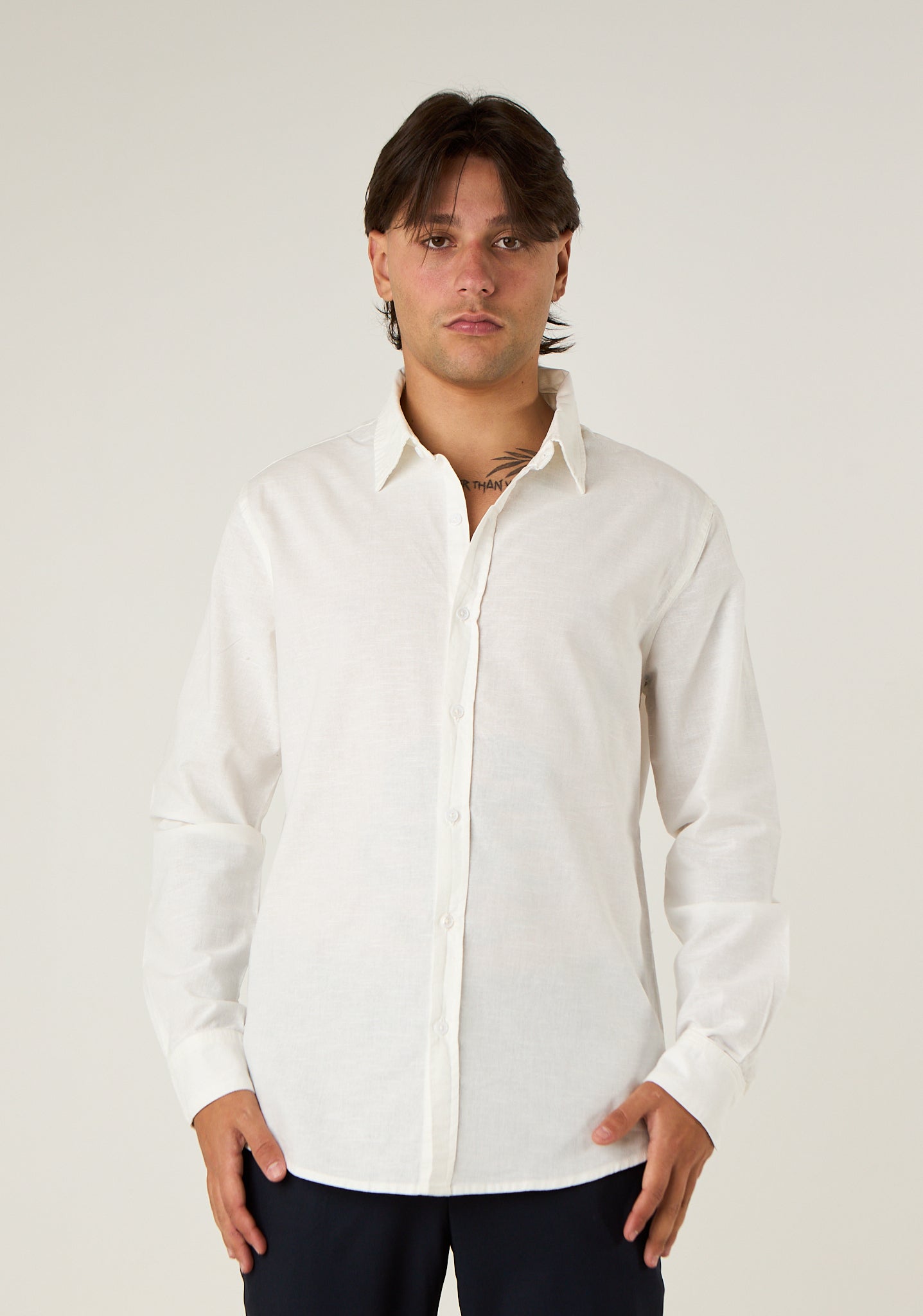 Camicia slim in cotone leggero