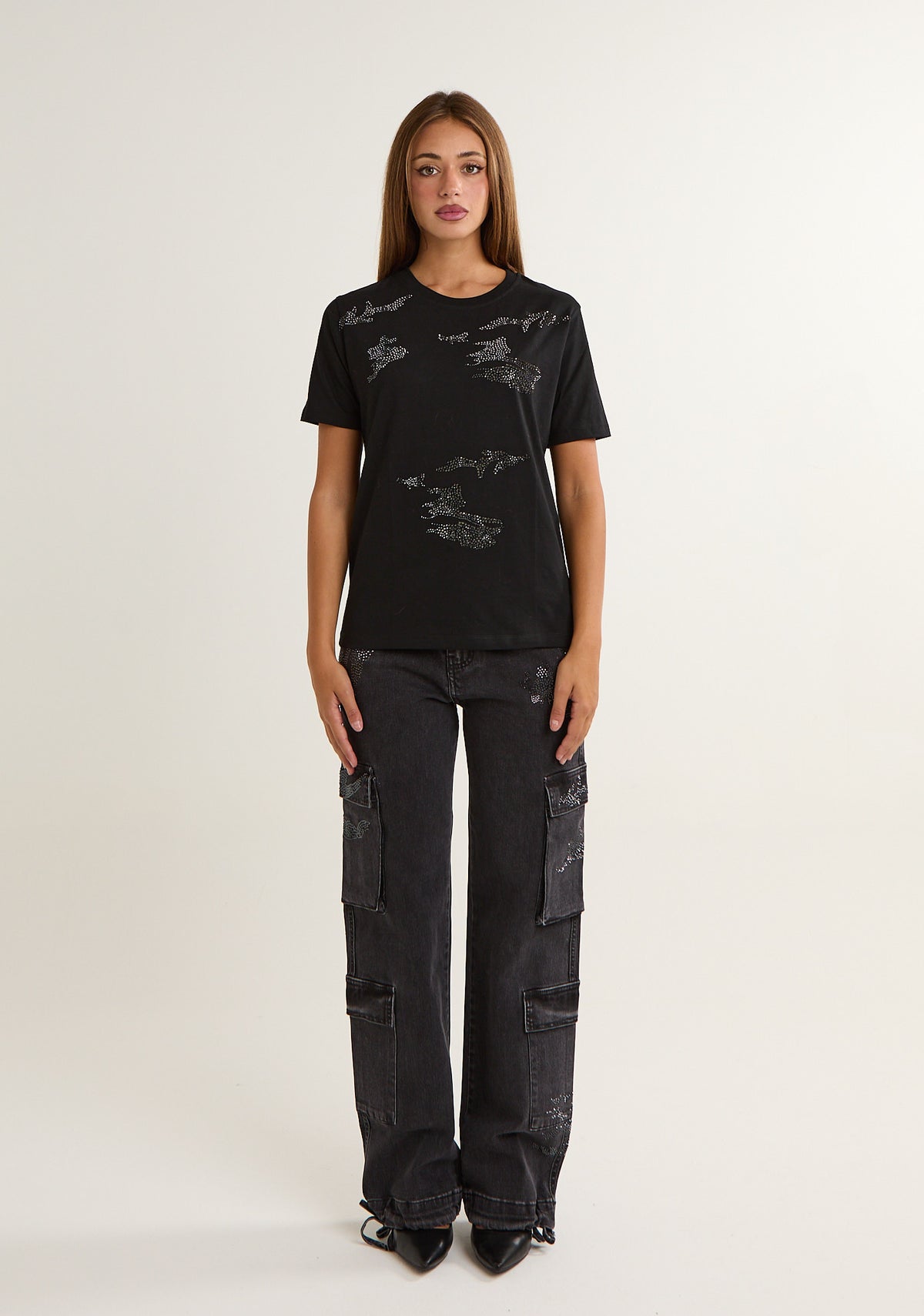 T-shirt con applicazioni mimetiche