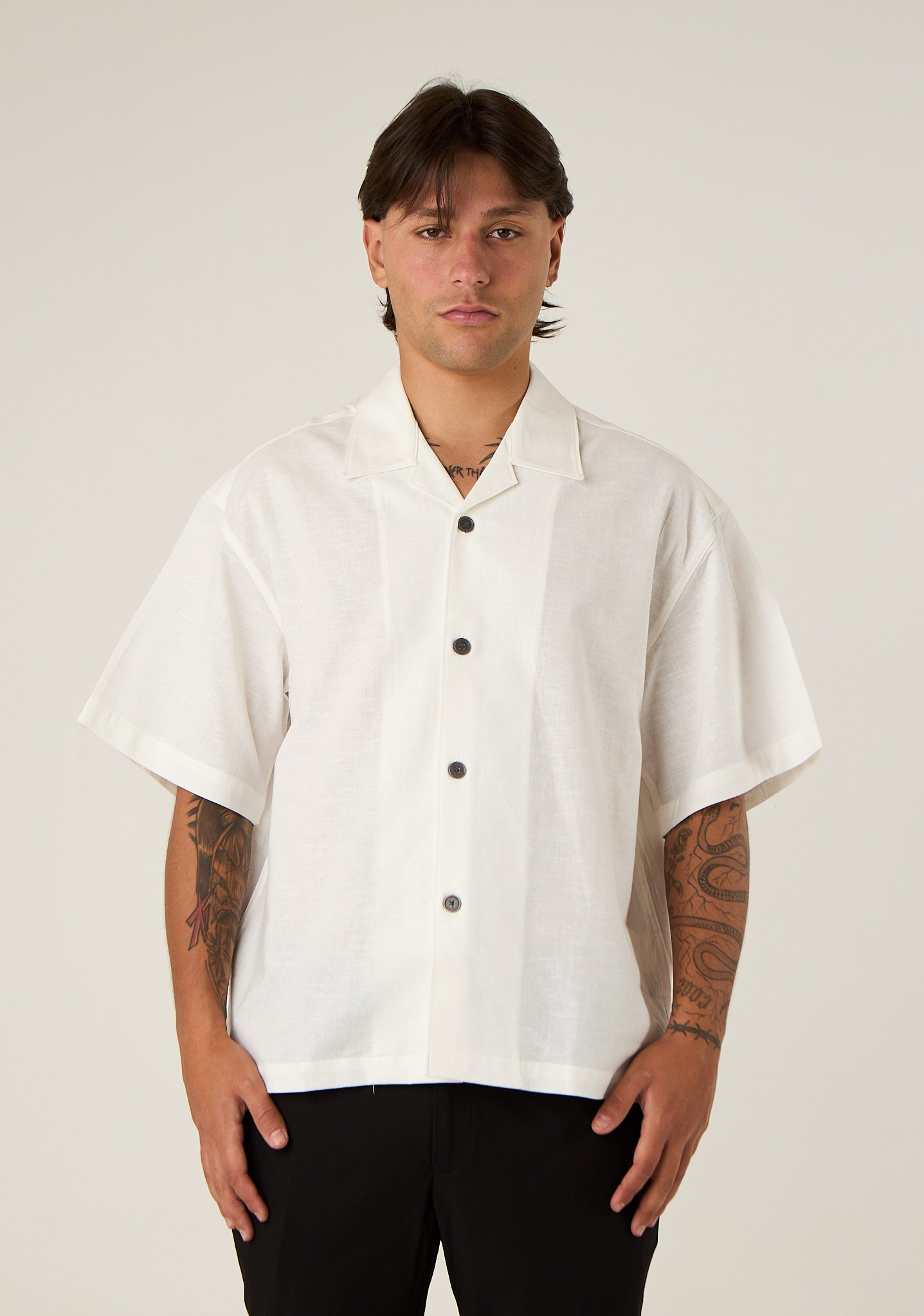 Camicia over a mezza manica
