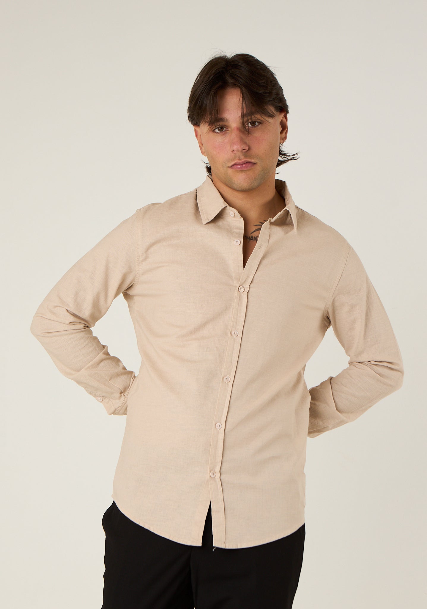 Camicia slim in cotone leggero
