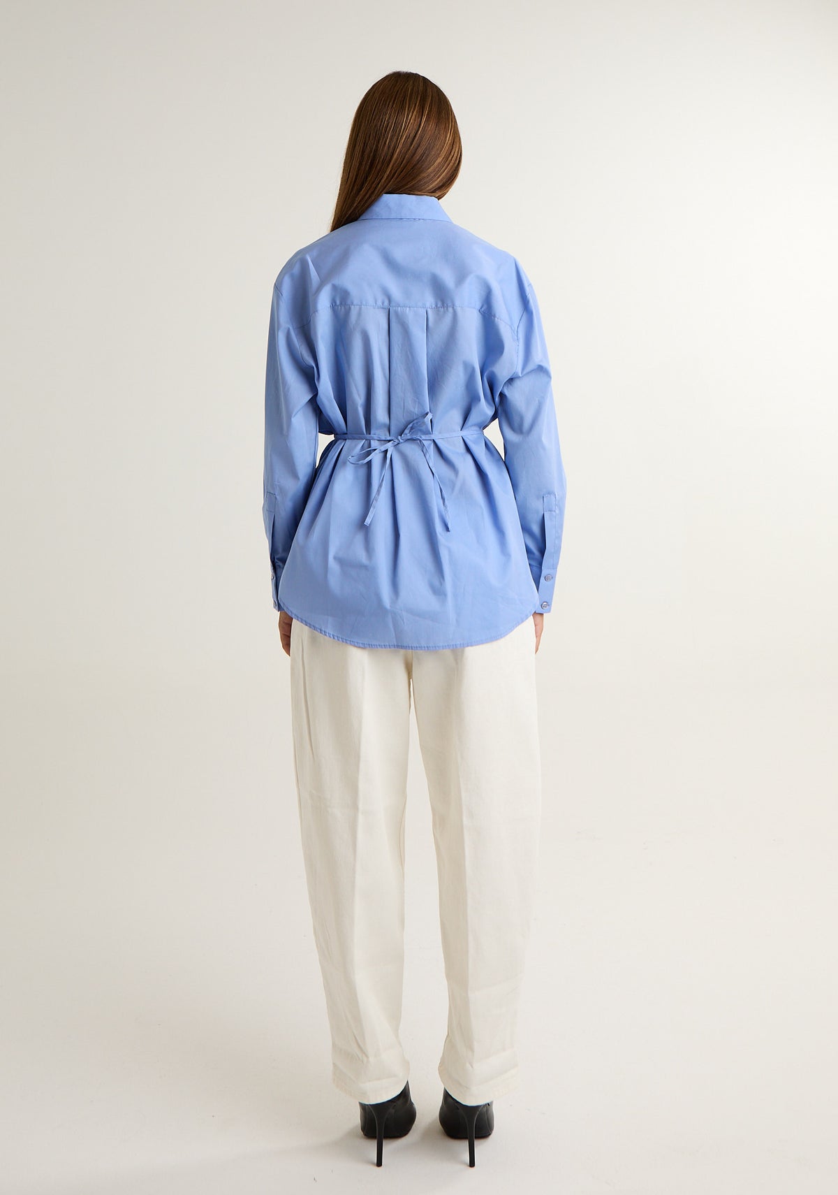 Camicia con laccio laterale