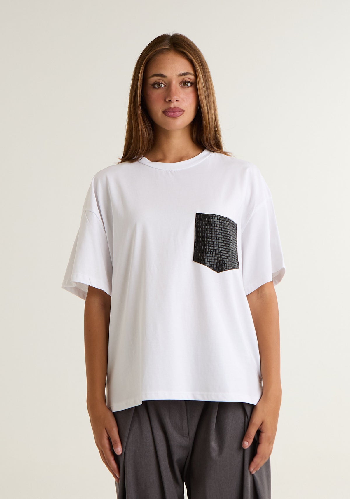 T-shirt con dettaglio tasca