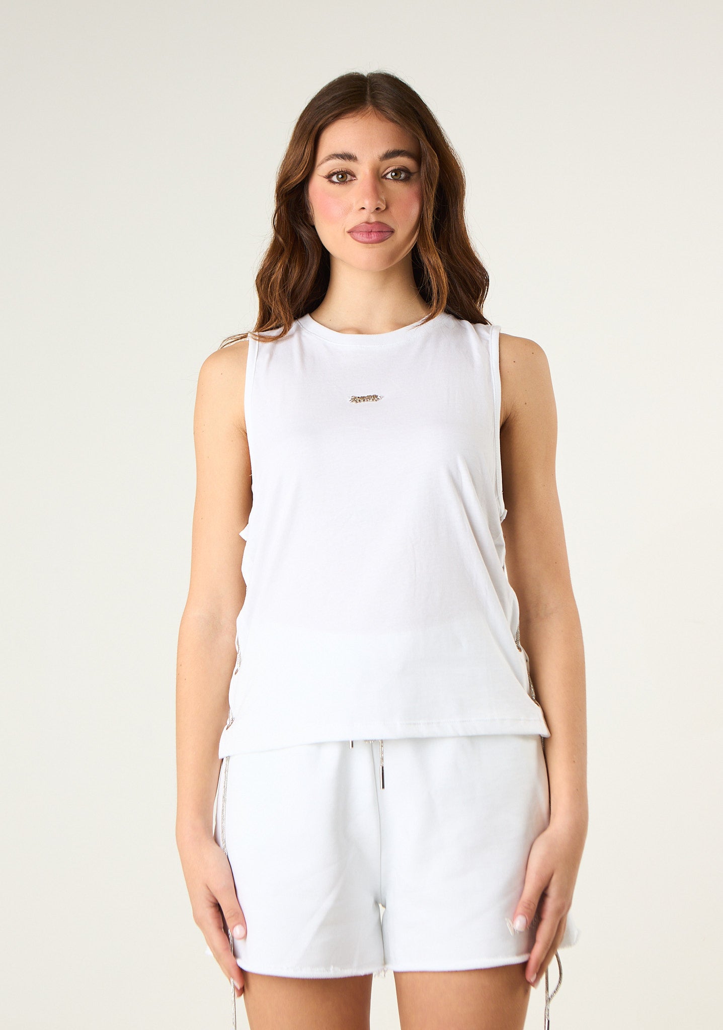 Canotta con dettaglio prezioso