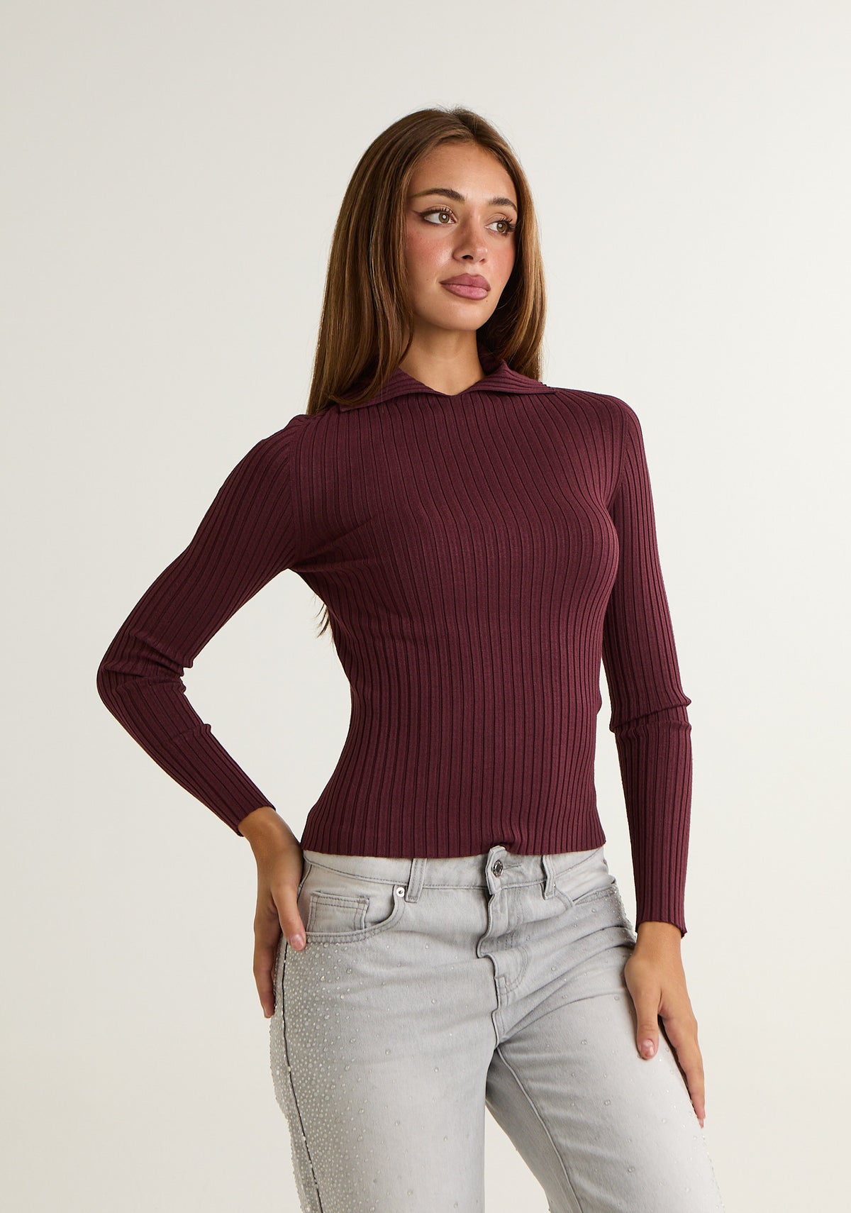 Maglia a coste con colletto
