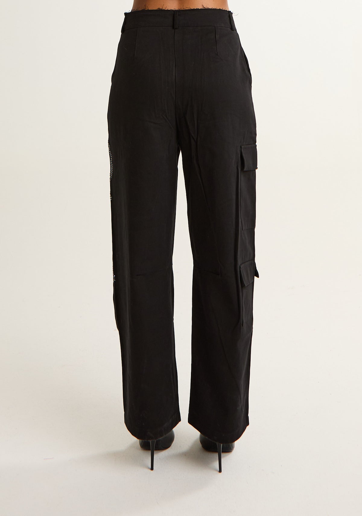 Pantalone palazzo con applicazioni