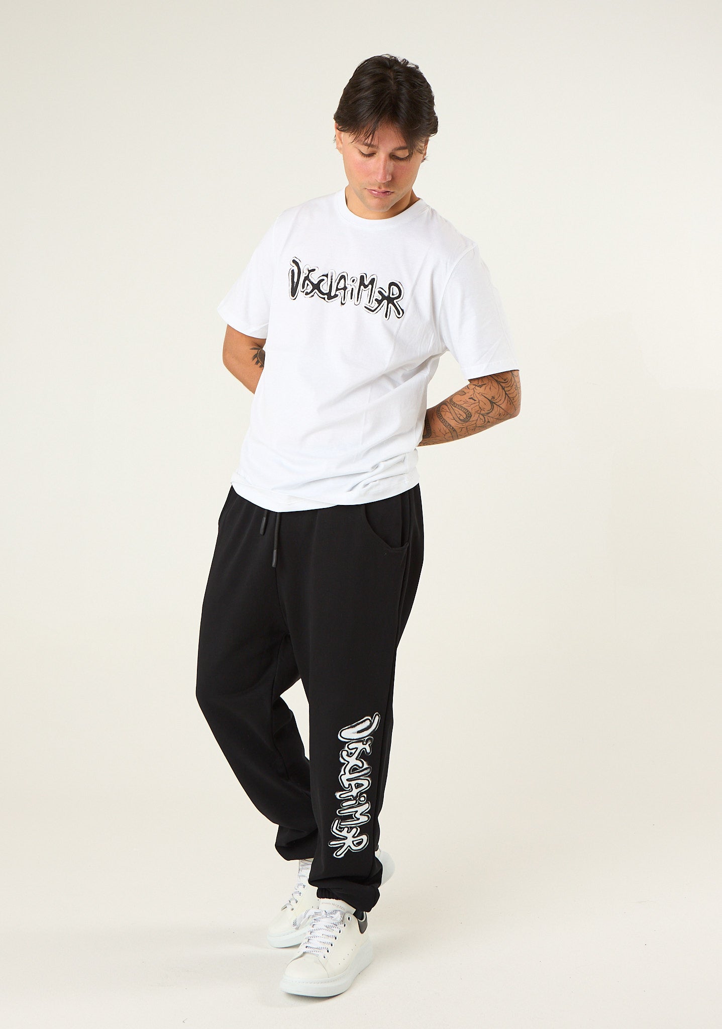 T-shirt con stampa profilata