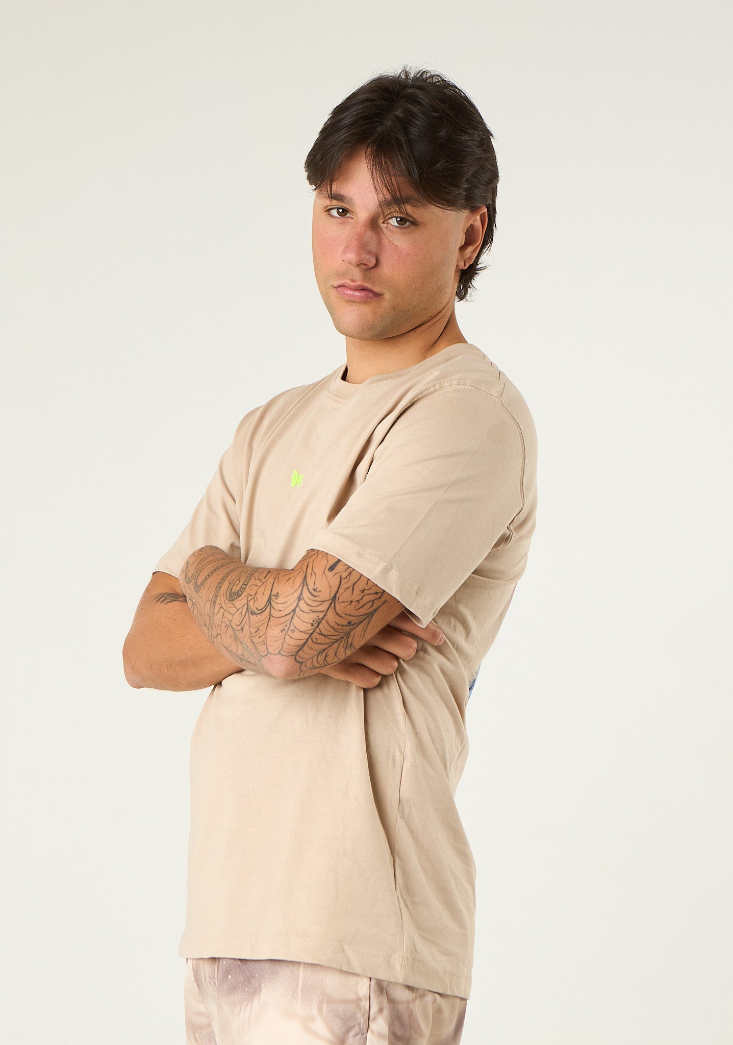 T-shirt con stampa posteriore multicolor