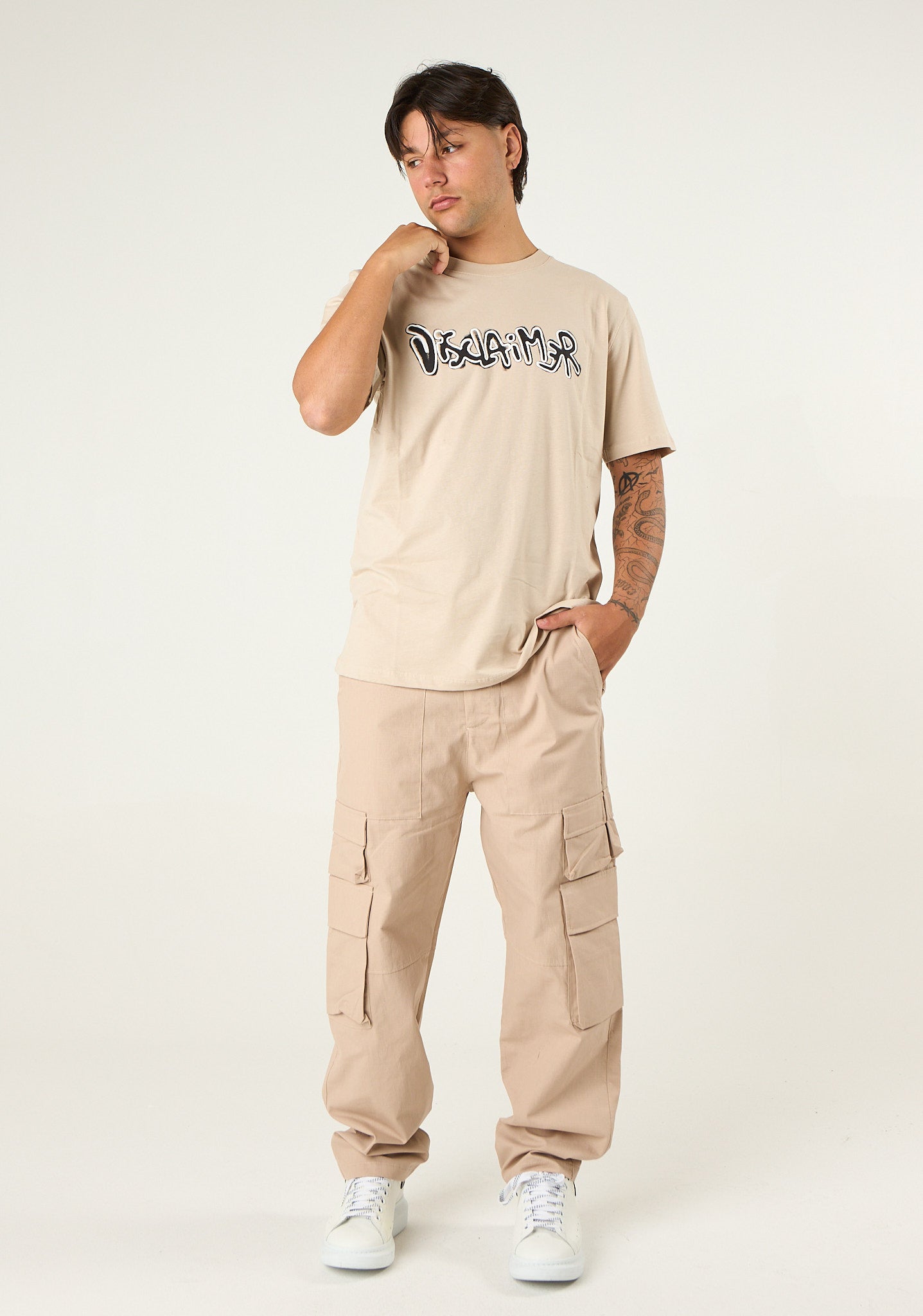 T-shirt con stampa profilata