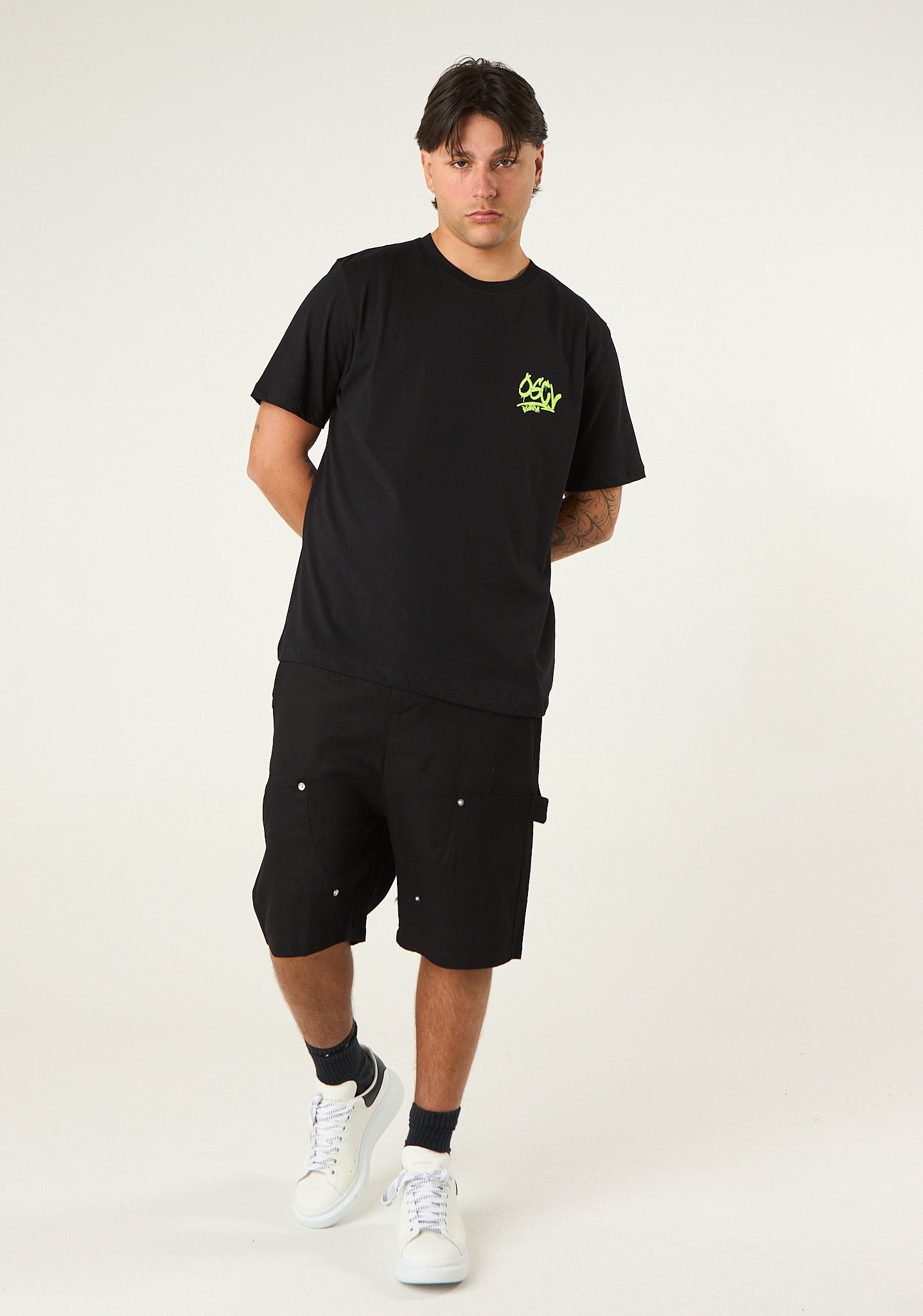 T-shirt con logo siglato