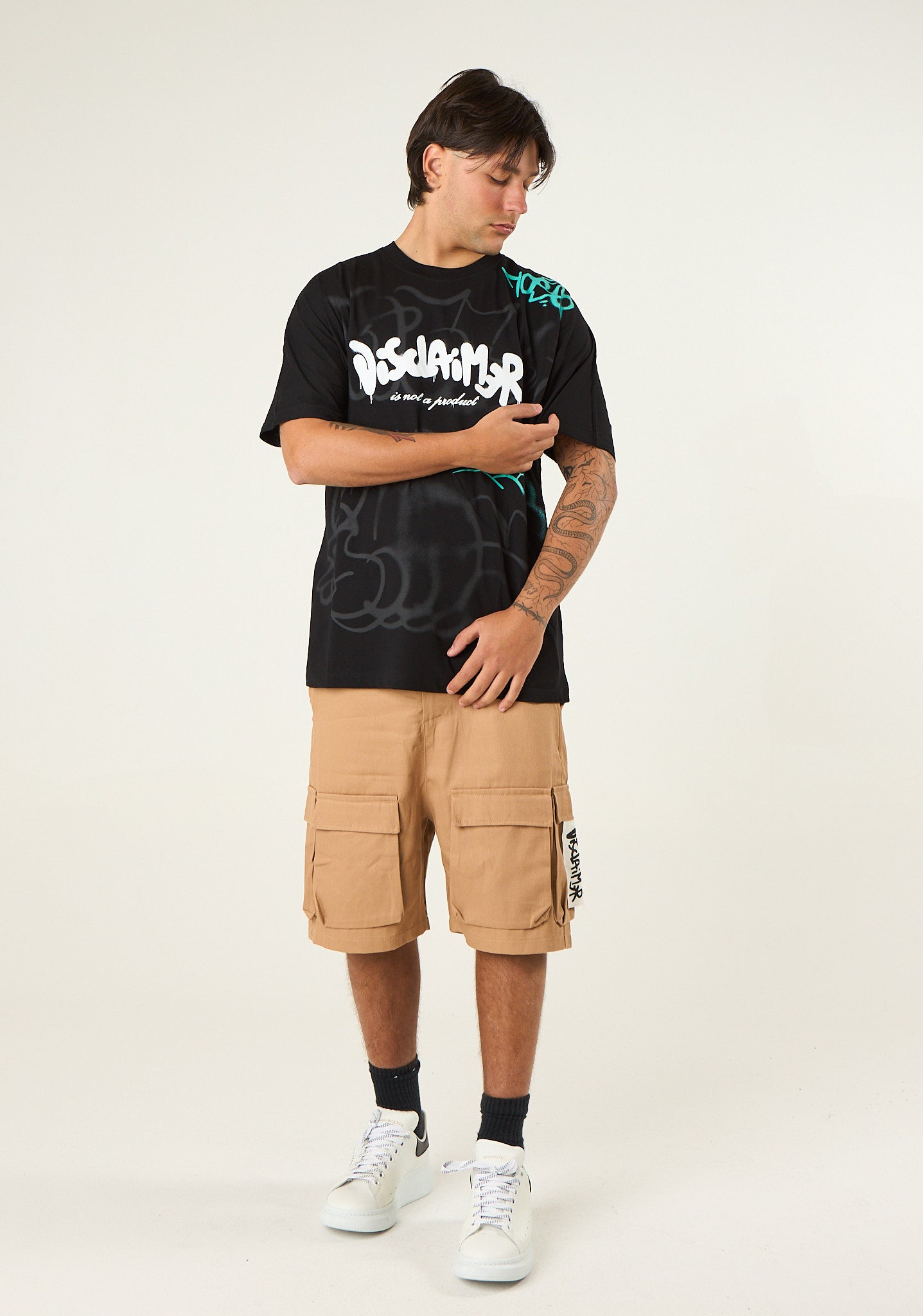 T-shirt con stampe multicolor