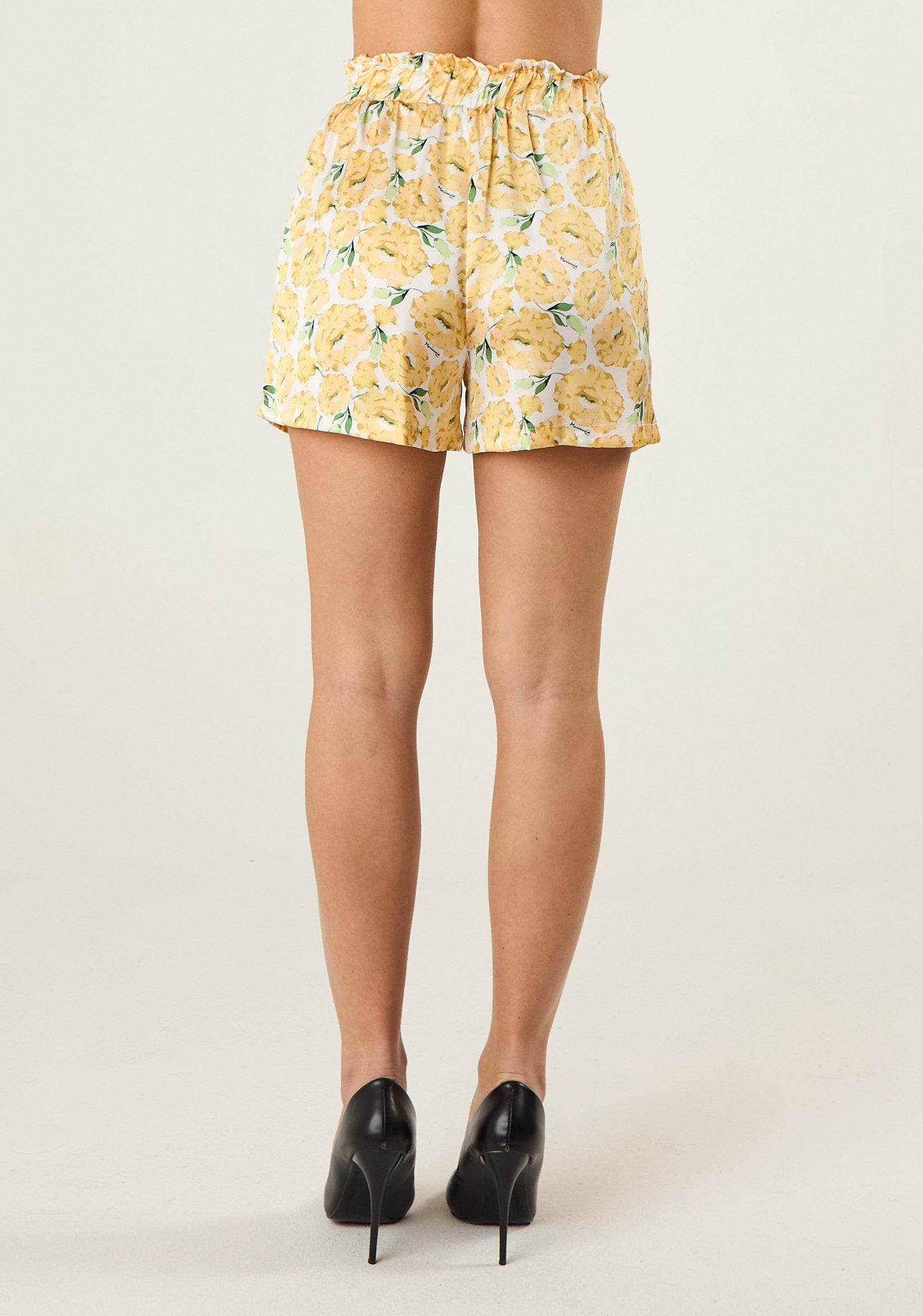 Short in tessuto scivolato