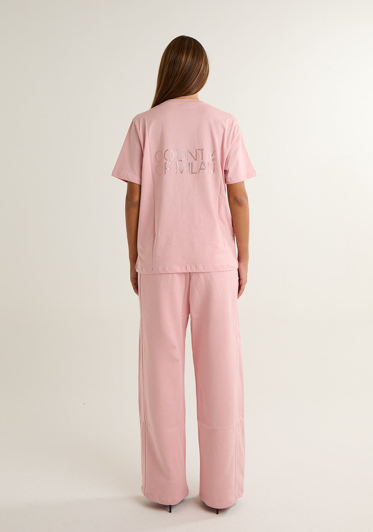 T-shirt con applicazioni posteriori