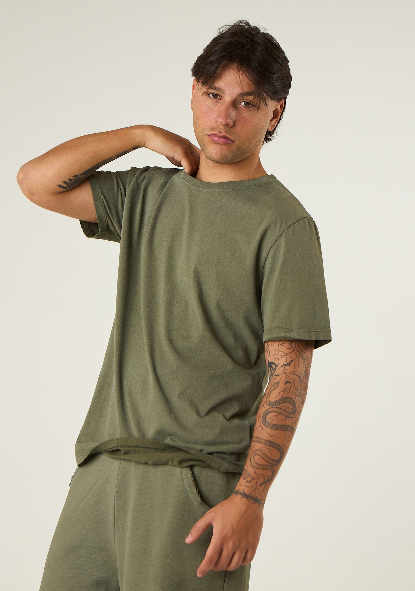 T-shirt con stampa posteriore