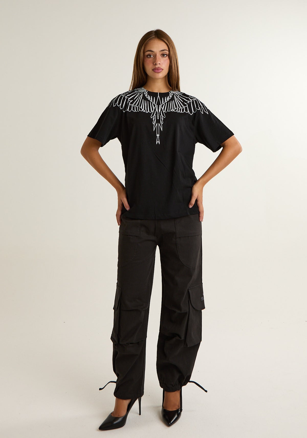 T-shirt con ali a contrasto