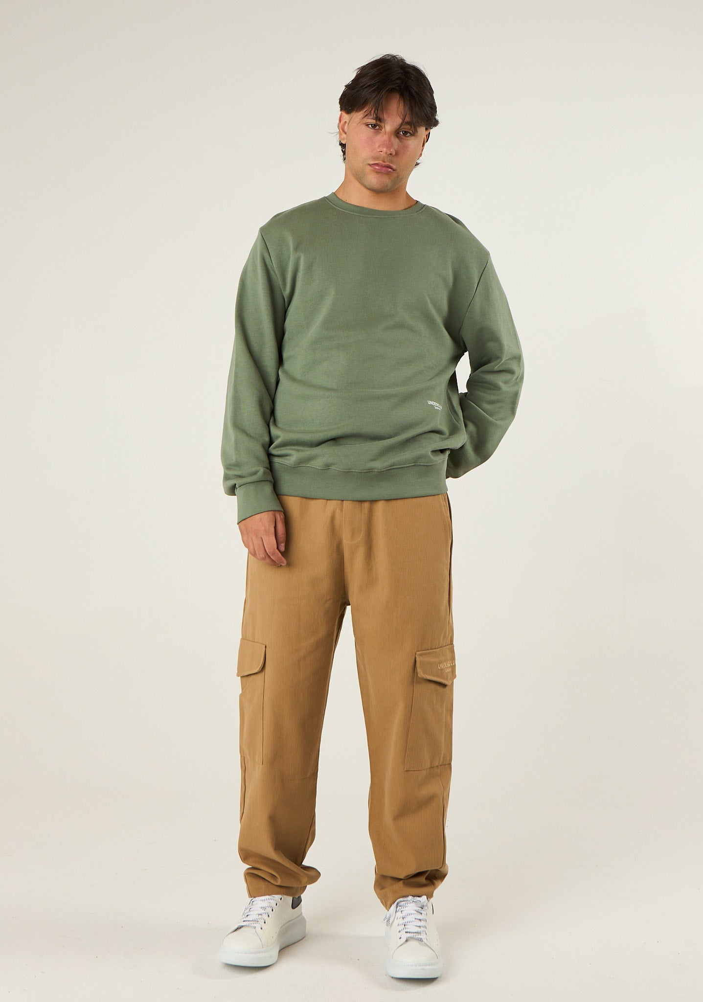 Felpa girocollo con stampa posteriore