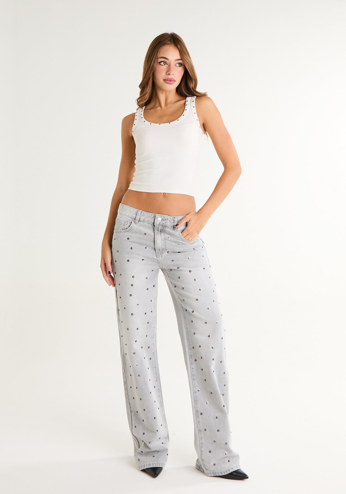 Jeans Aurora con borchie