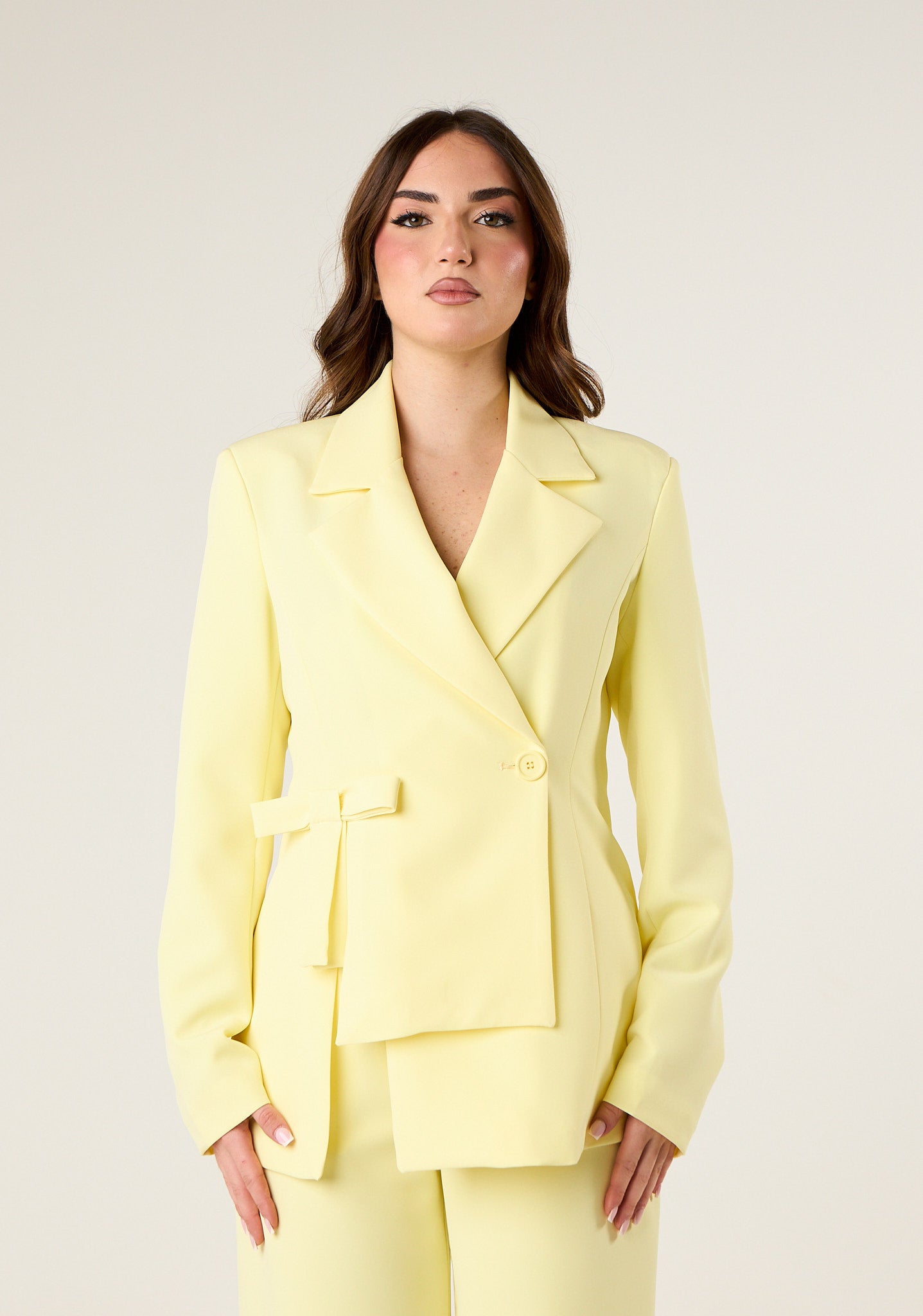 Giacca doppiopetto con fiocco