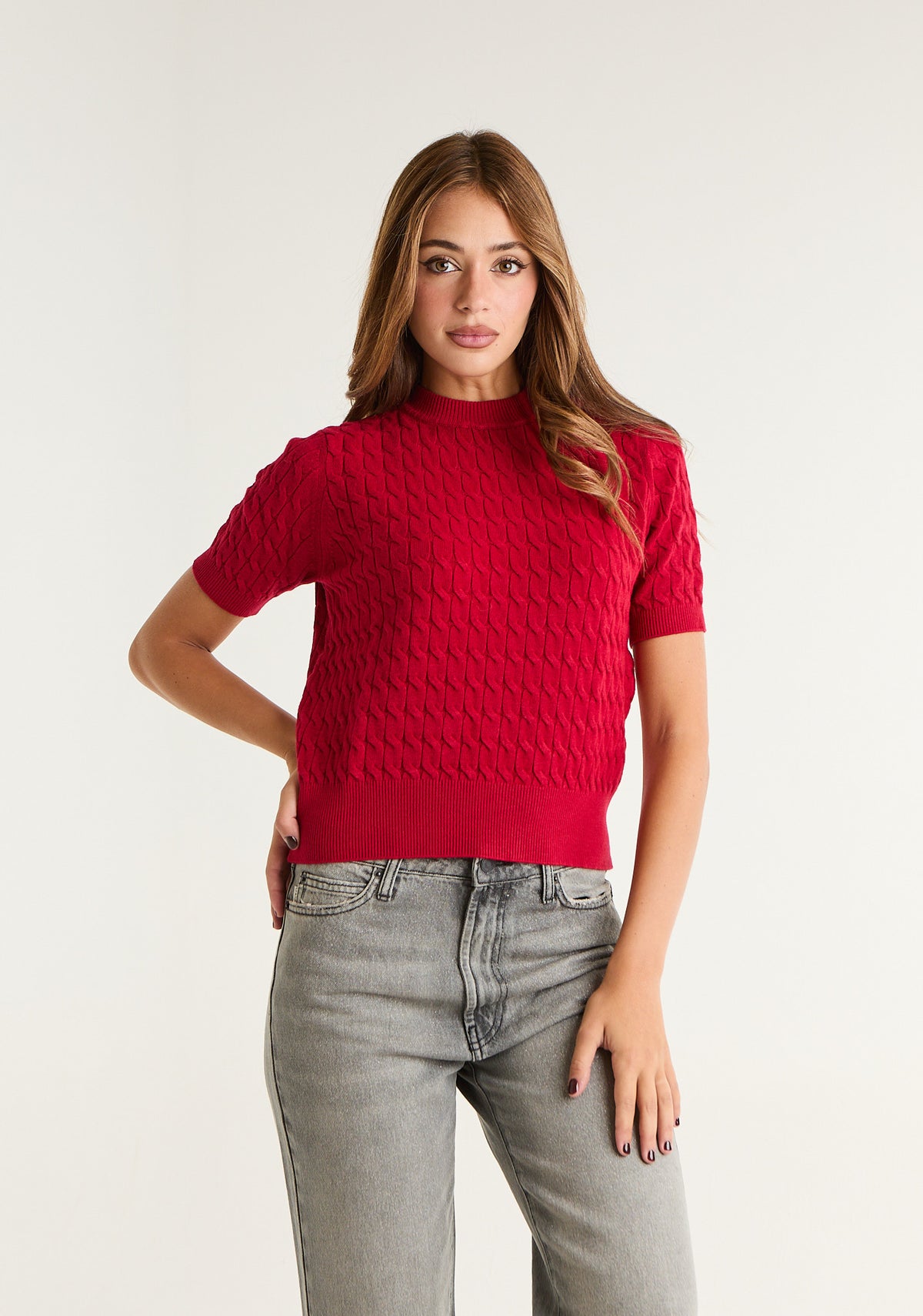 Maglia con lavorazione a trecce