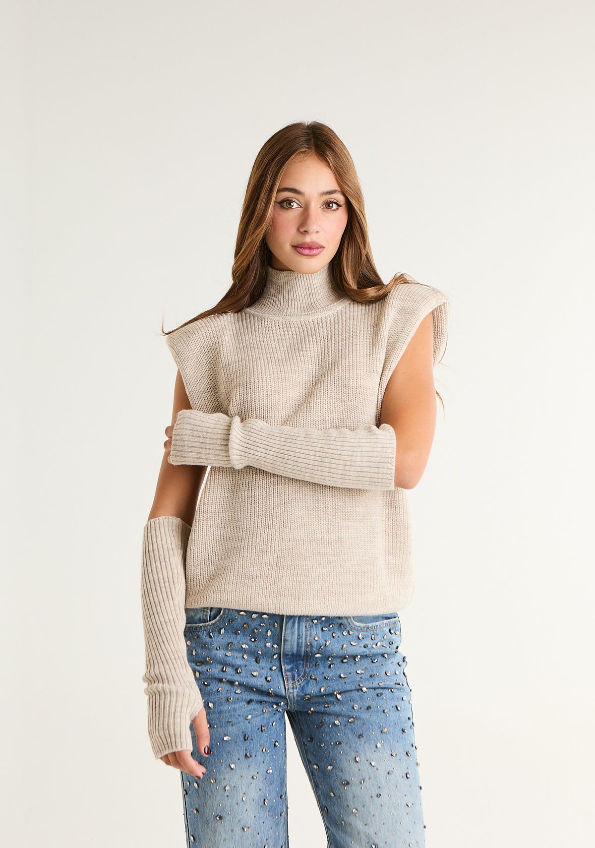Maglia smanicata con manicotti