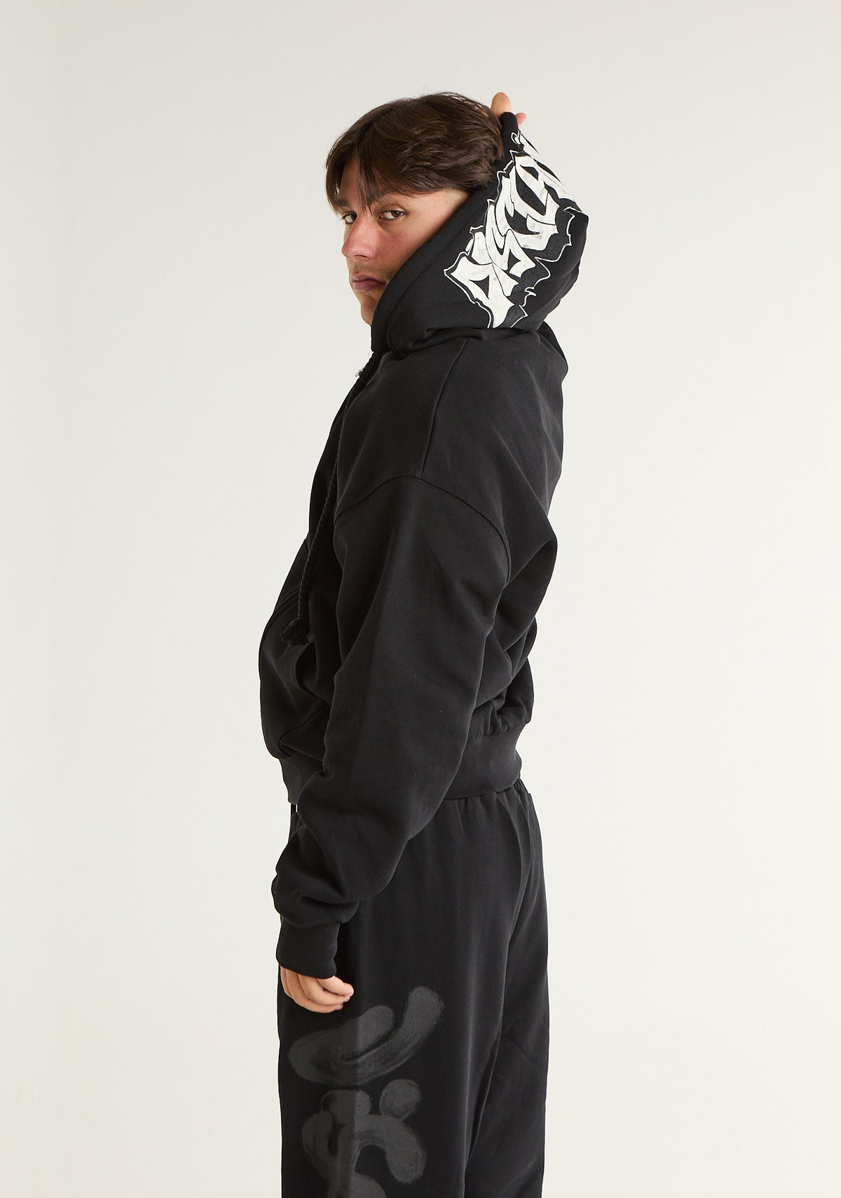 Felpa basic fullzip con stampa su cappuccio