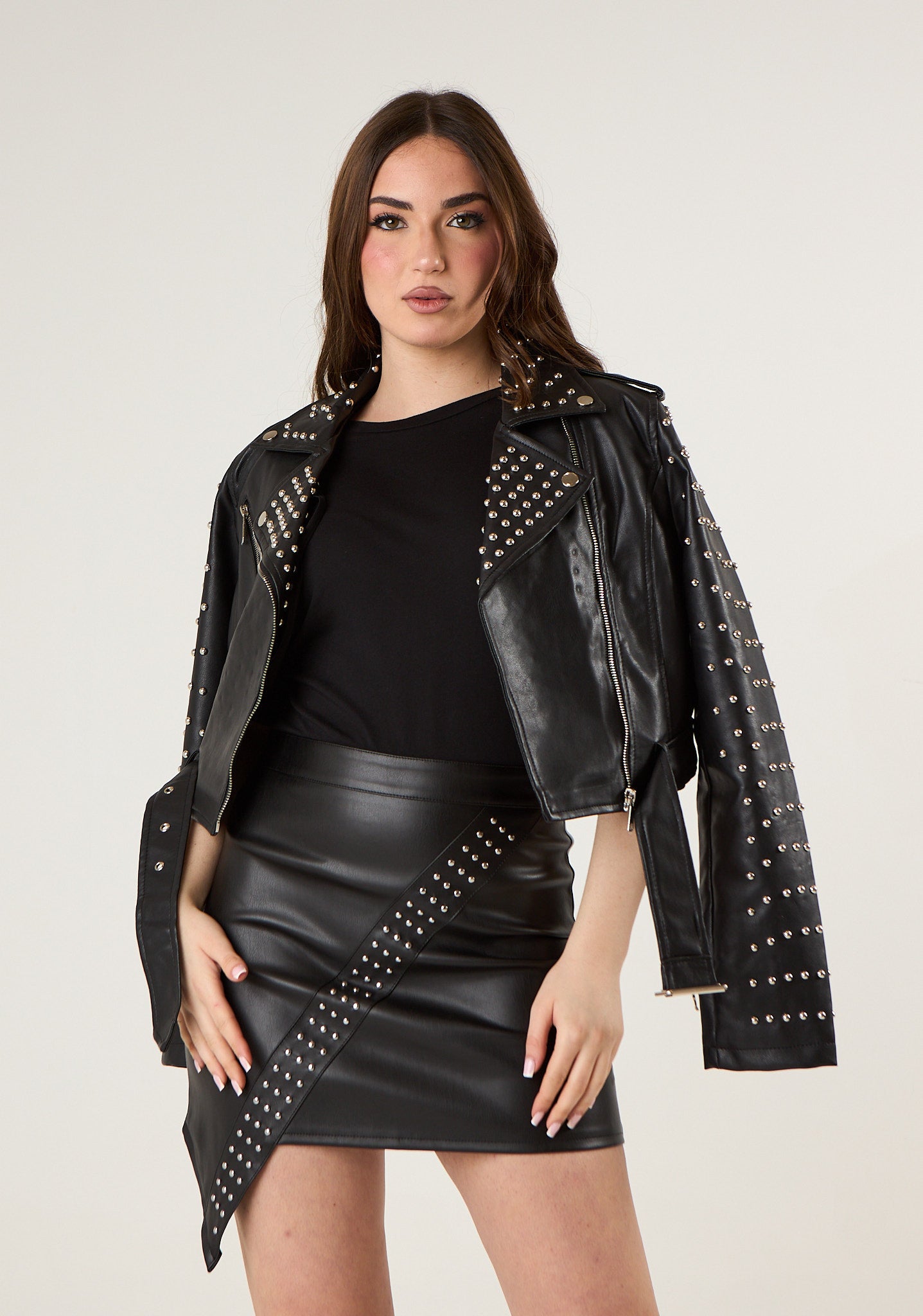 Giubbino chiodo con borchie