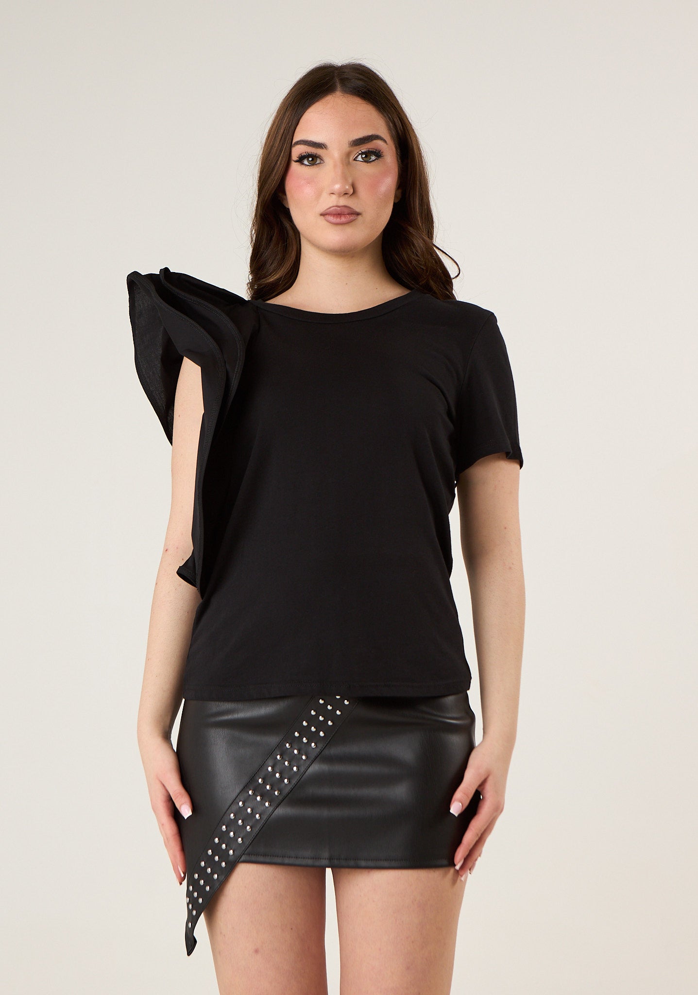 T-shirt con manica a balza