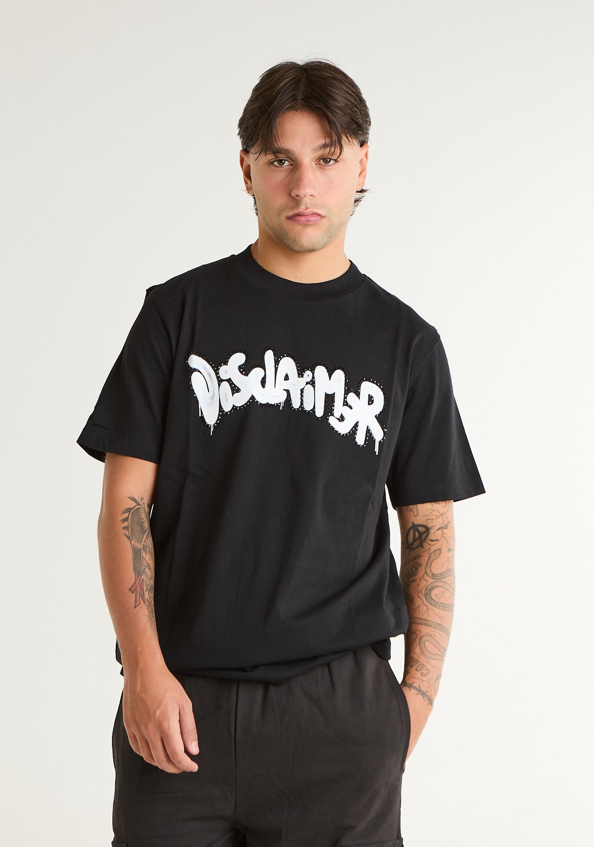 T-shirt con logo frontale