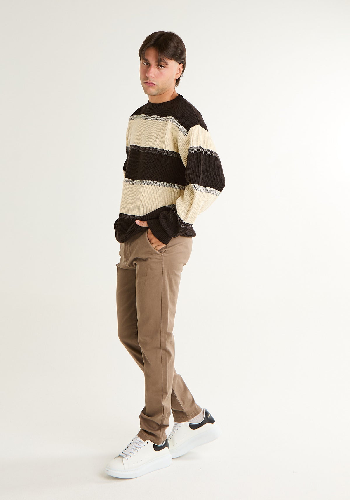 Maglia spessa a righe di colore