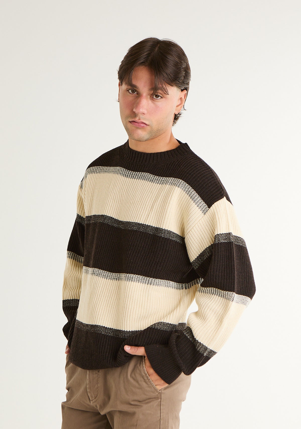 Maglia spessa a righe di colore