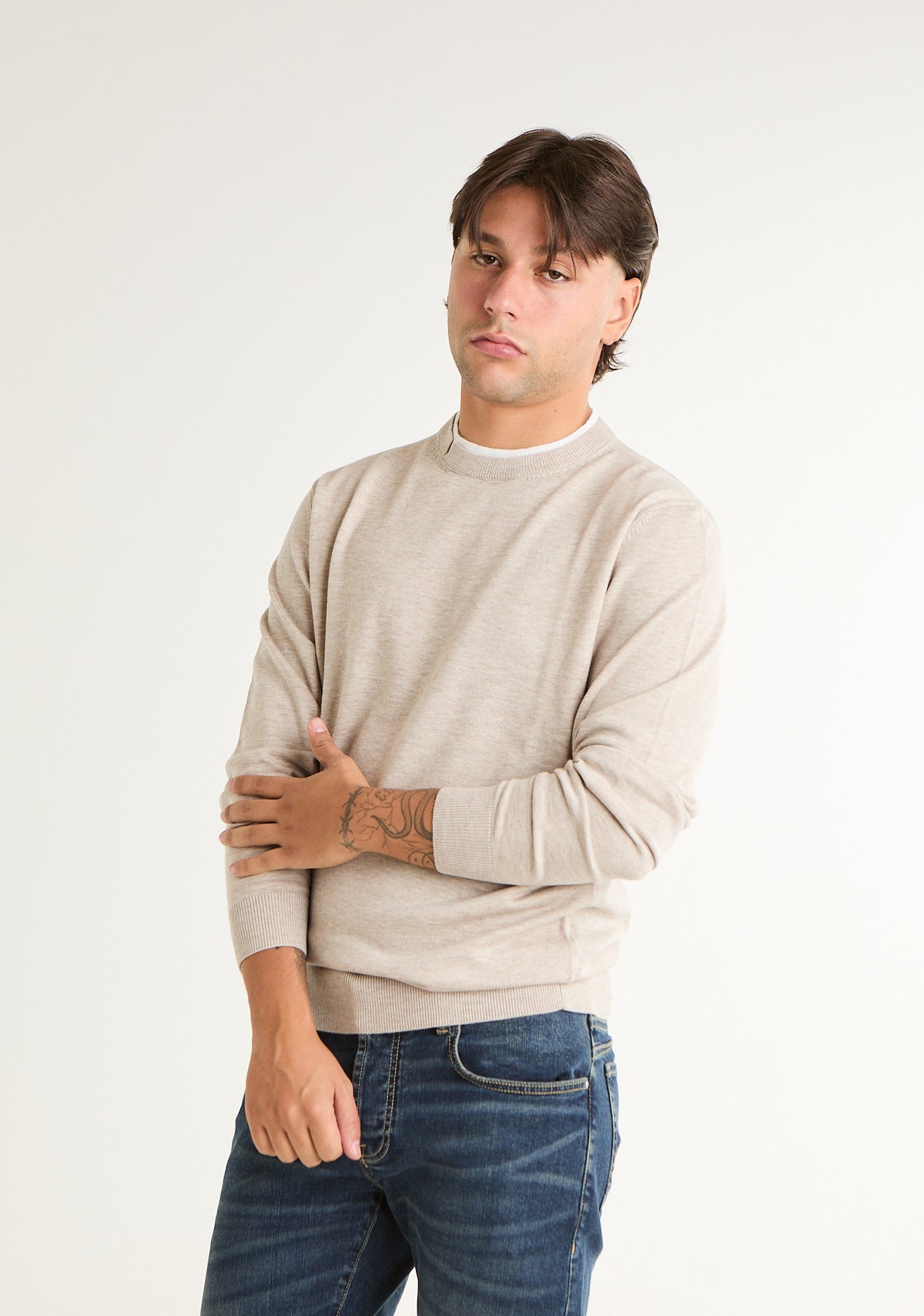 Maglia con girocollo dettaglio