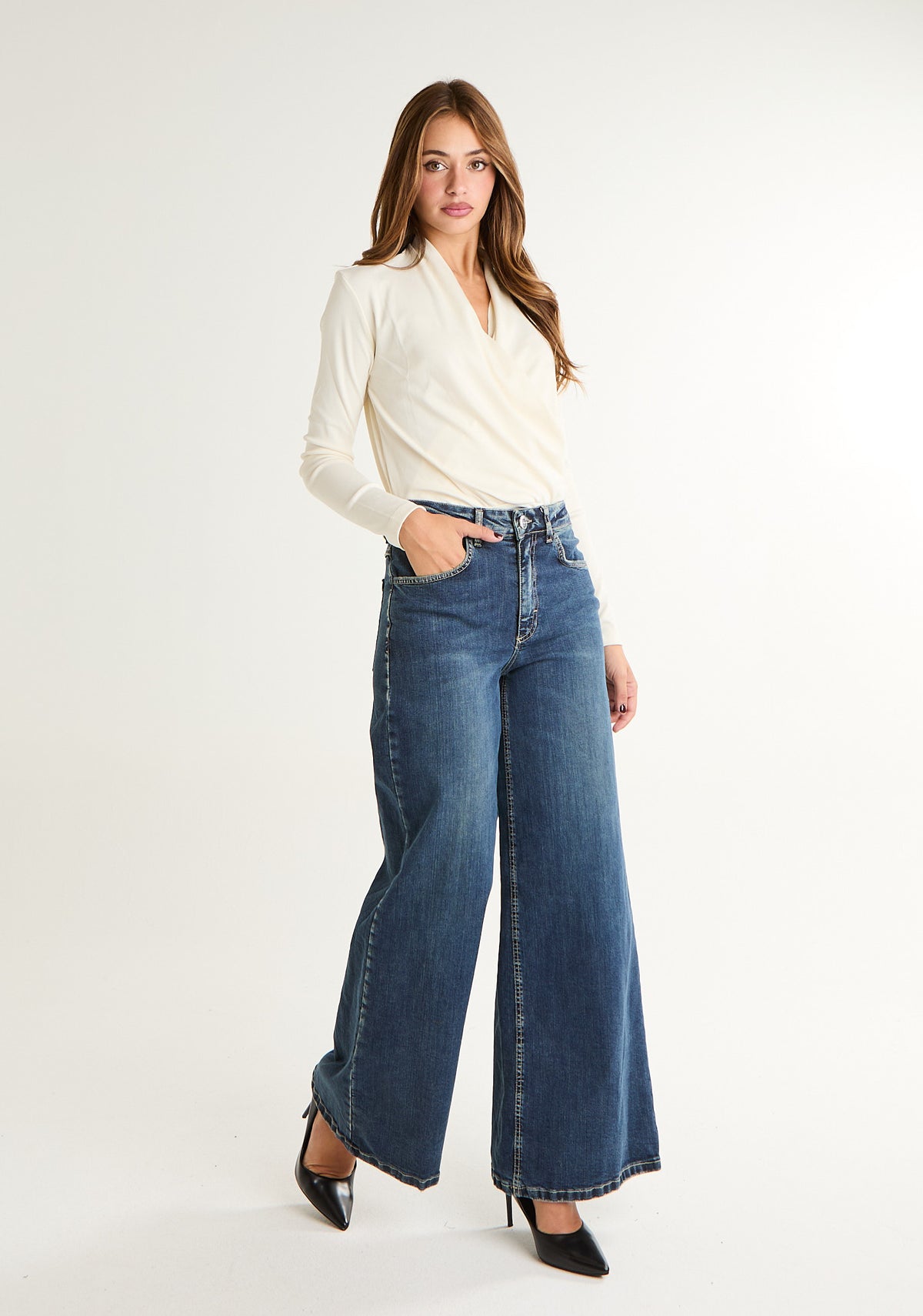 Jeans wide leg lavaggio 0