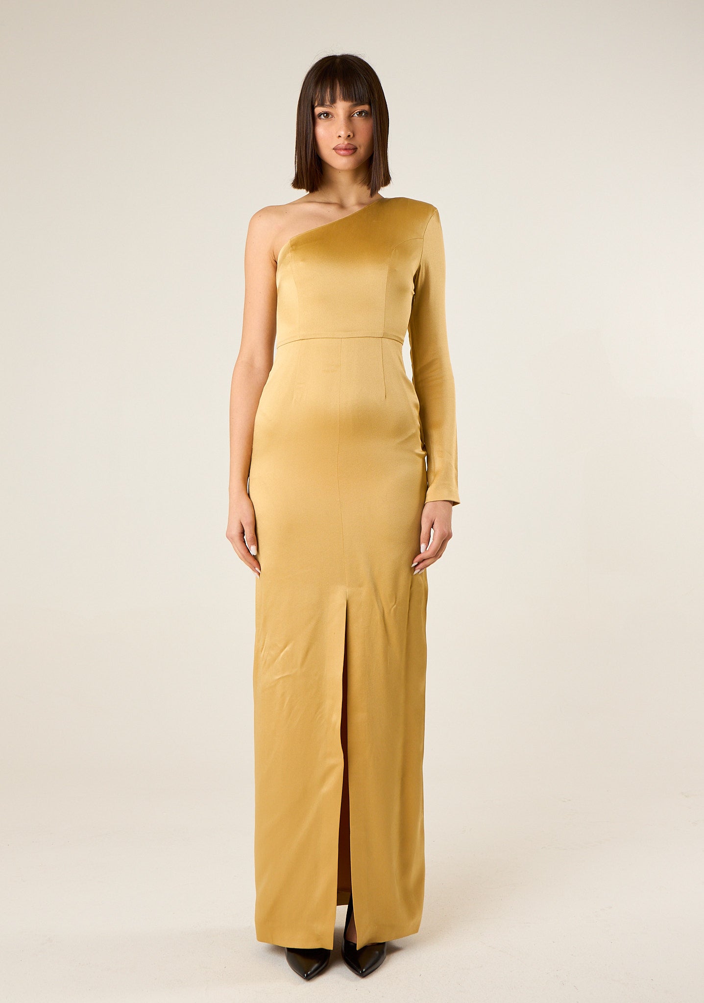 Abito monospalla in raso