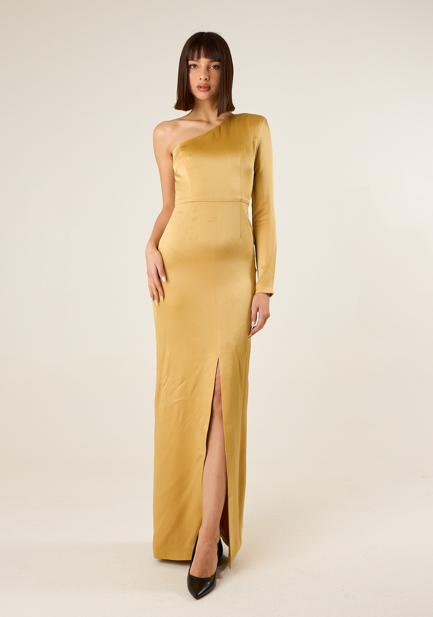 Abito monospalla in raso