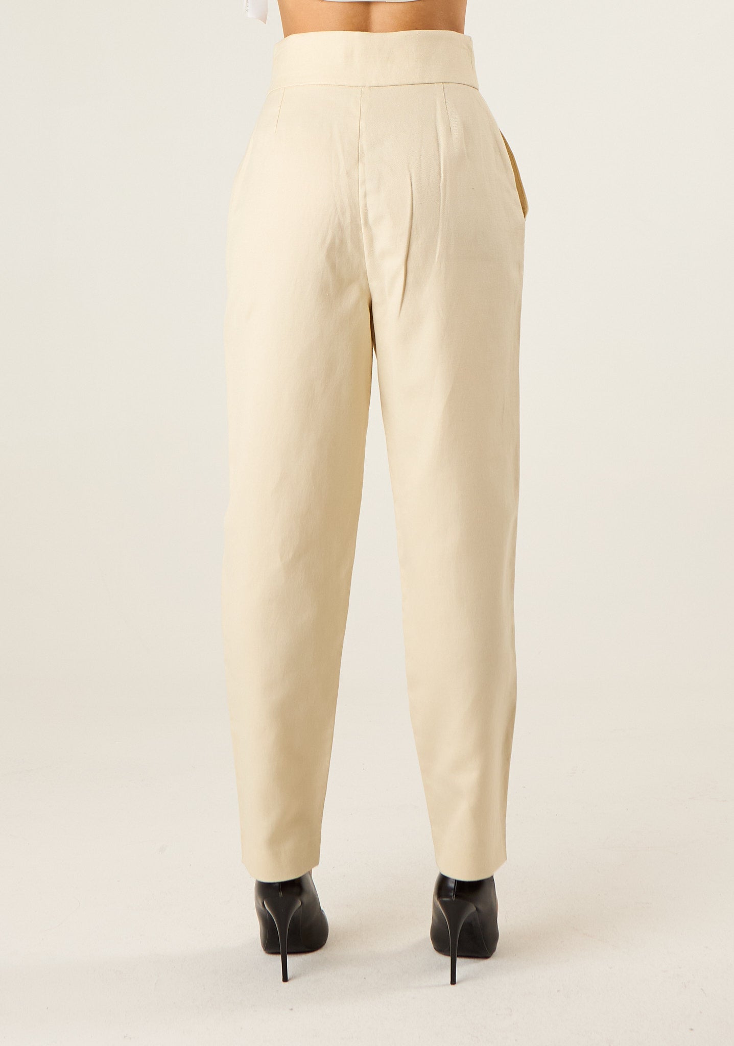 Pantalone con bustino alto
