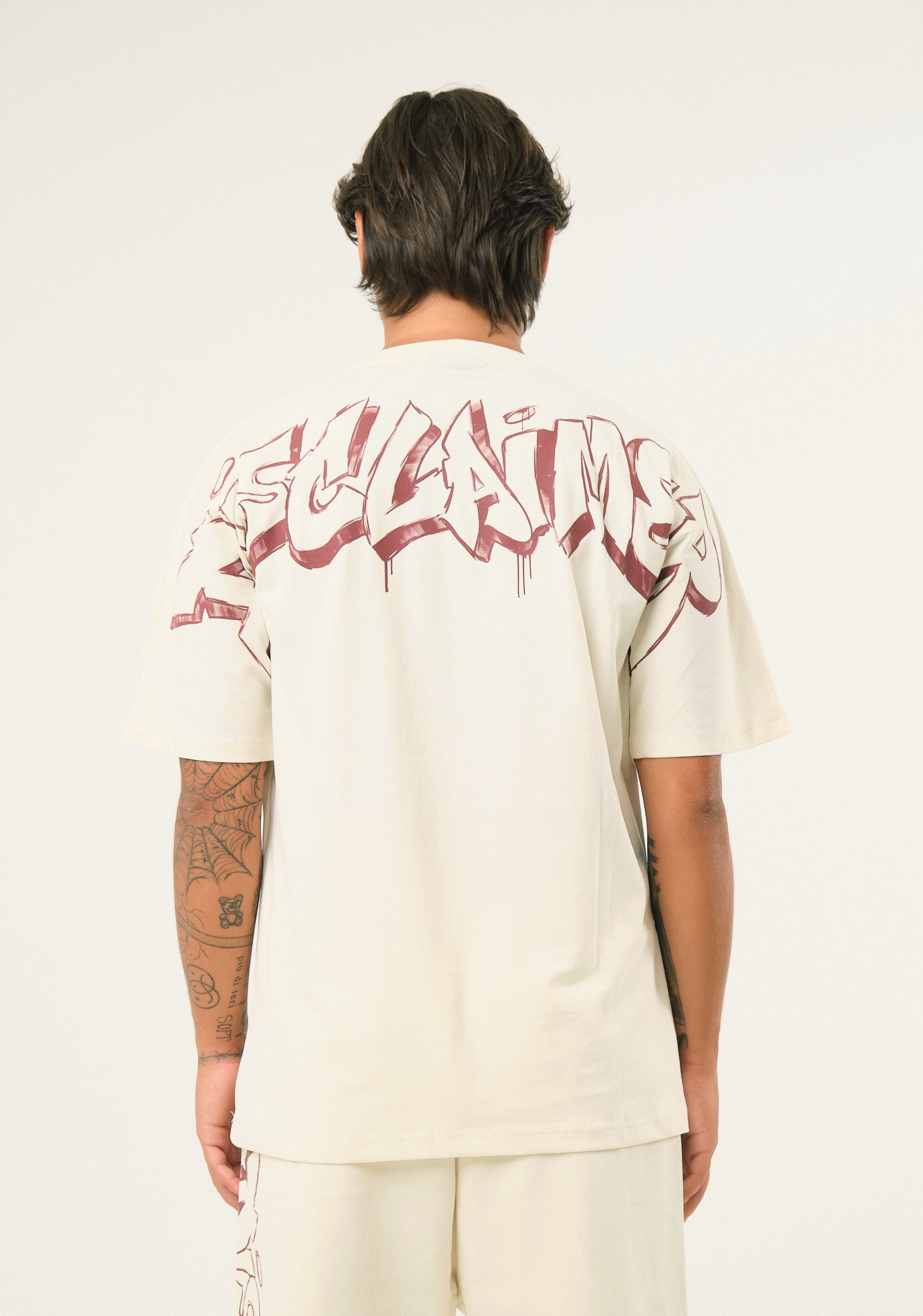 T-shirt con stampa spray