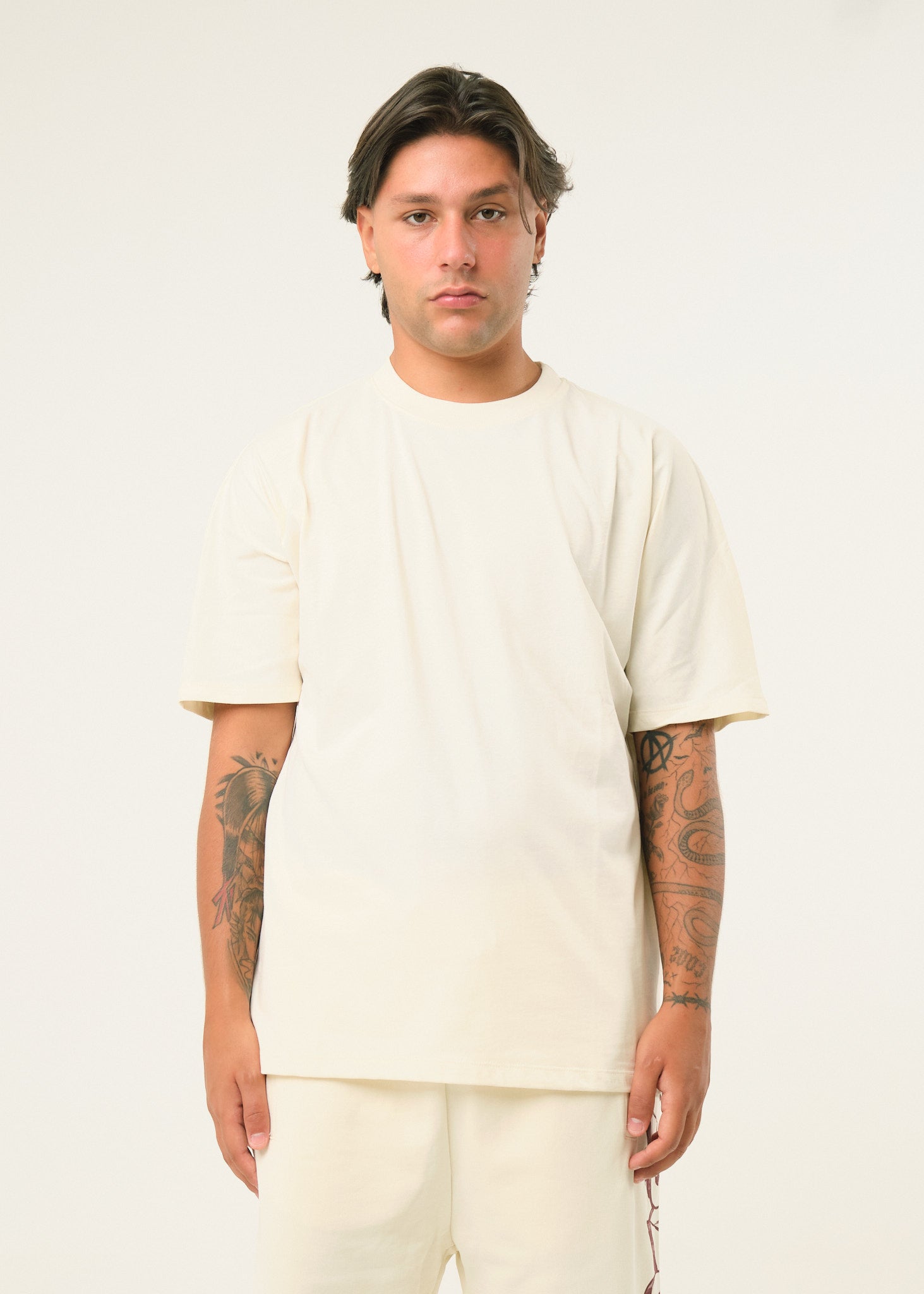 T-shirt con stampa posteriore