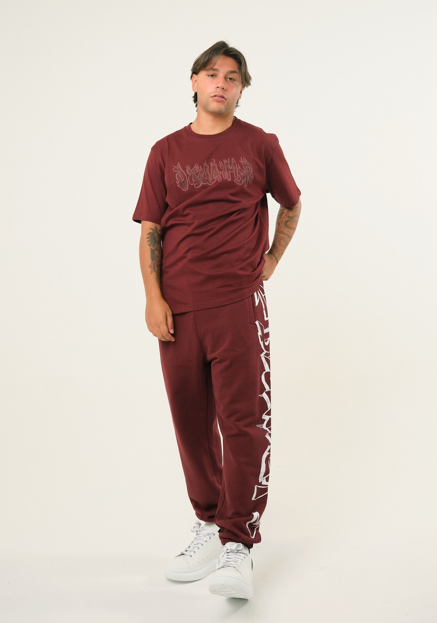 T-shirt con stampa frontale