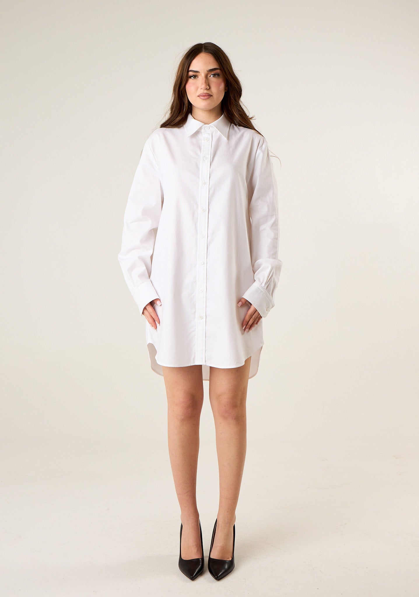 Abito corto a camicia strutturata