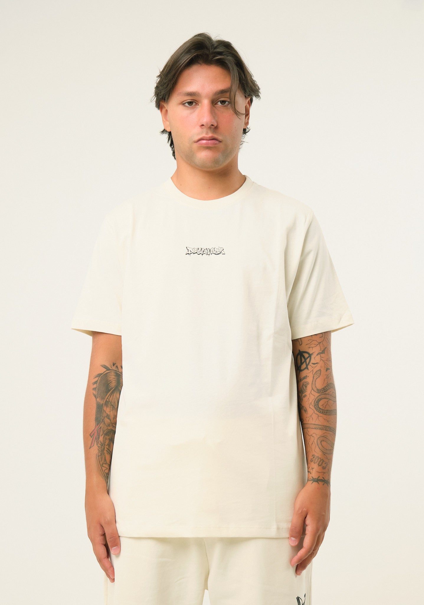 T-shirt con stampa frontale